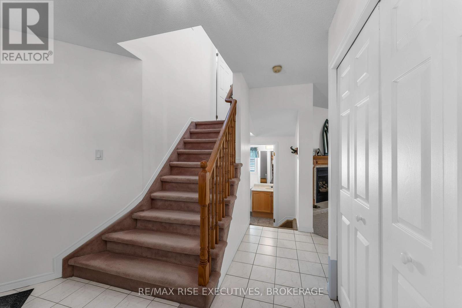 1304 Fisher Crescent, Kingston, Ontario  K7M 8T2 - Photo 4 - X13492708