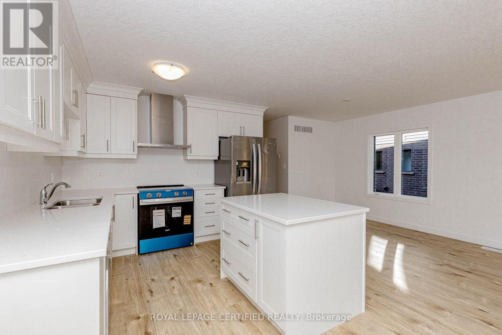 26 Oak Forest Common Crescent, Cambridge, Ontario  N1S 0G3 - Photo 11 - X13744756