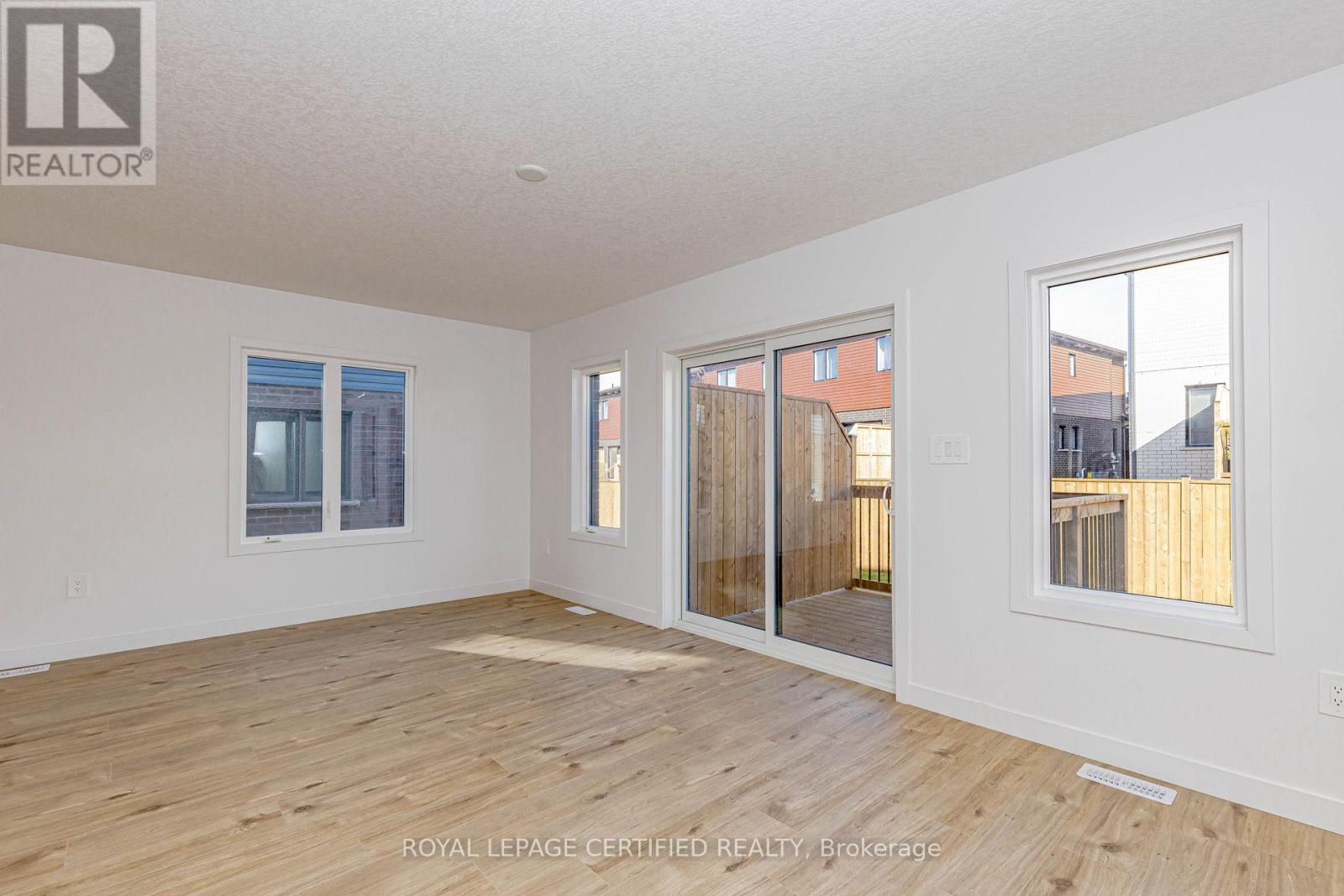 26 Oak Forest Common Crescent, Cambridge, Ontario  N1S 0G3 - Photo 16 - X13744756