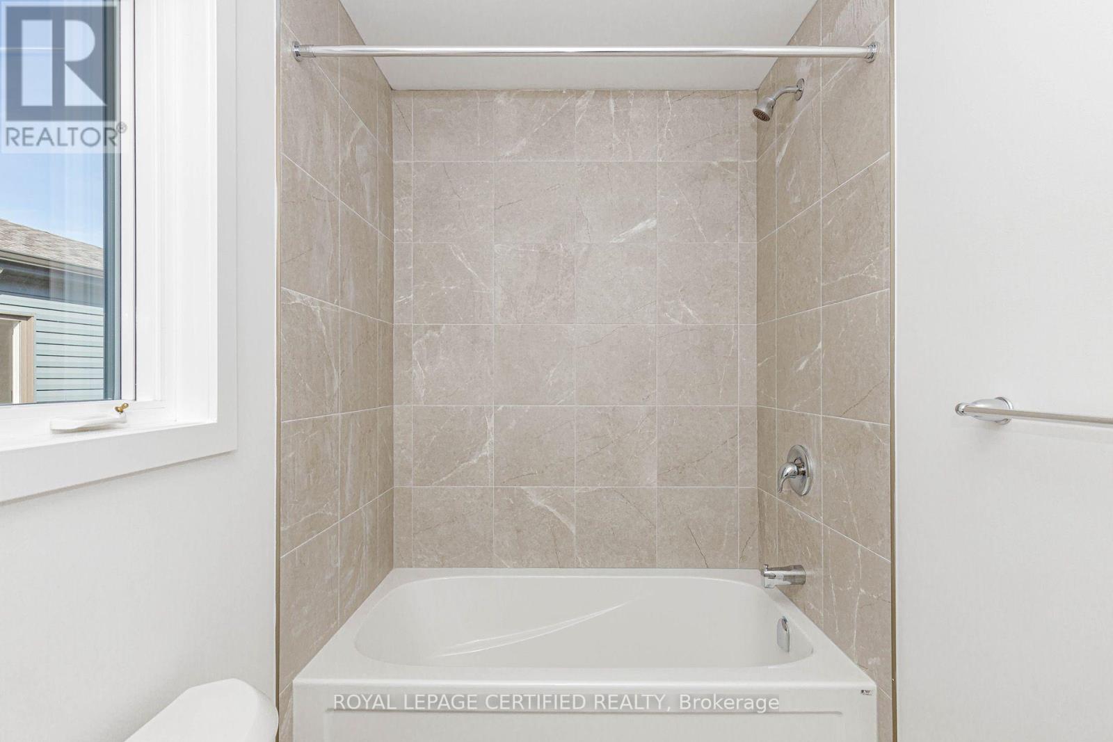26 Oak Forest Common Crescent, Cambridge, Ontario  N1S 0G3 - Photo 35 - X13744756
