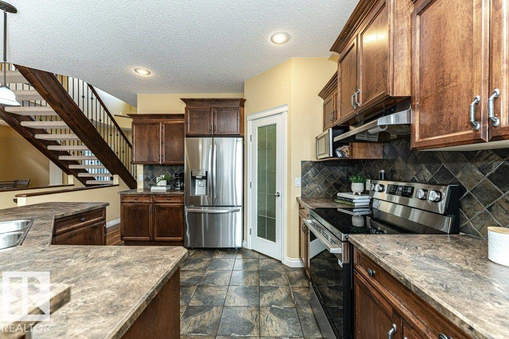 5111 Chateau Co, Beaumont, Alberta  T4X 1W5 - Photo 19 - E4507059