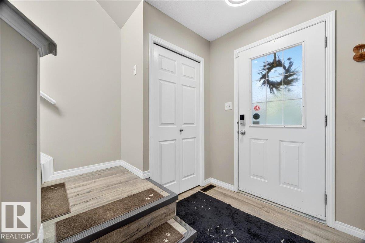 21339 91 Av Nw, Edmonton, Alberta  T5T 6Y9 - Photo 4 - E4507060