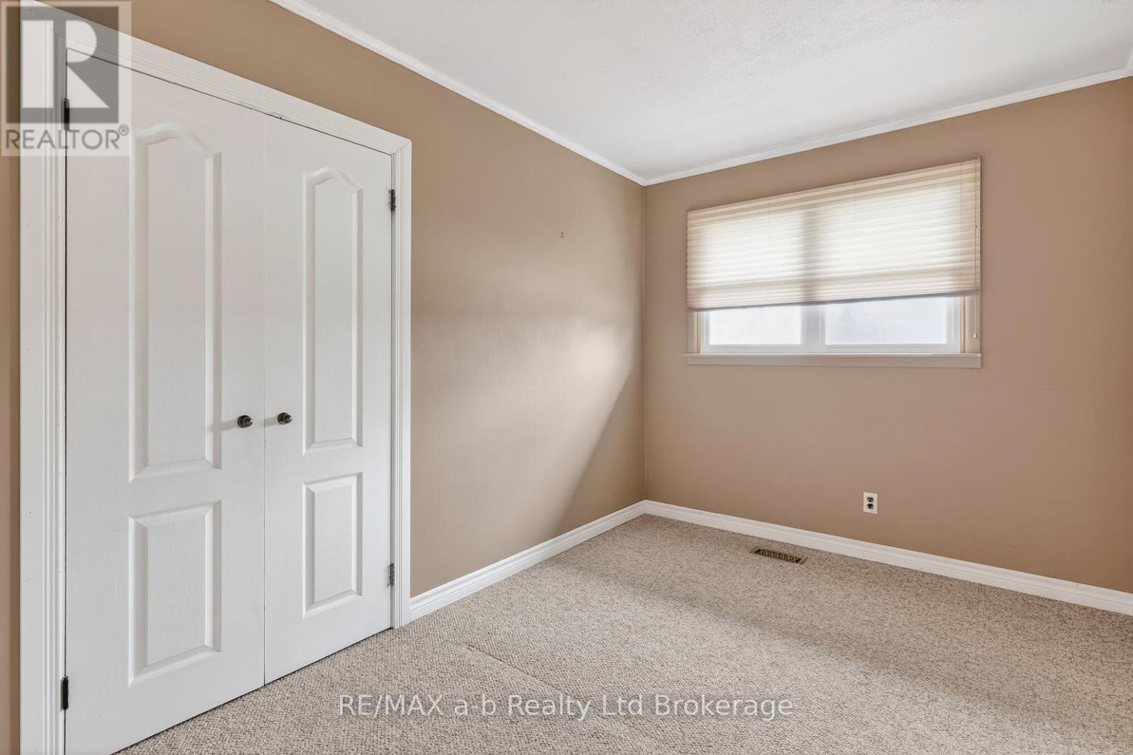 23 Glenn Avenue, Ingersoll, Ontario N5C 2C9 - Photo 26 - X12916032