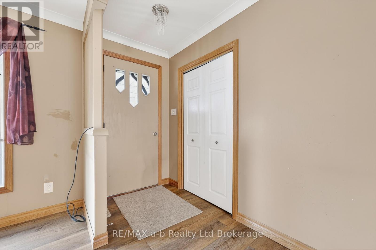 23 Glenn Avenue, Ingersoll, Ontario N5C 2C9 - Photo 16 - X12916032