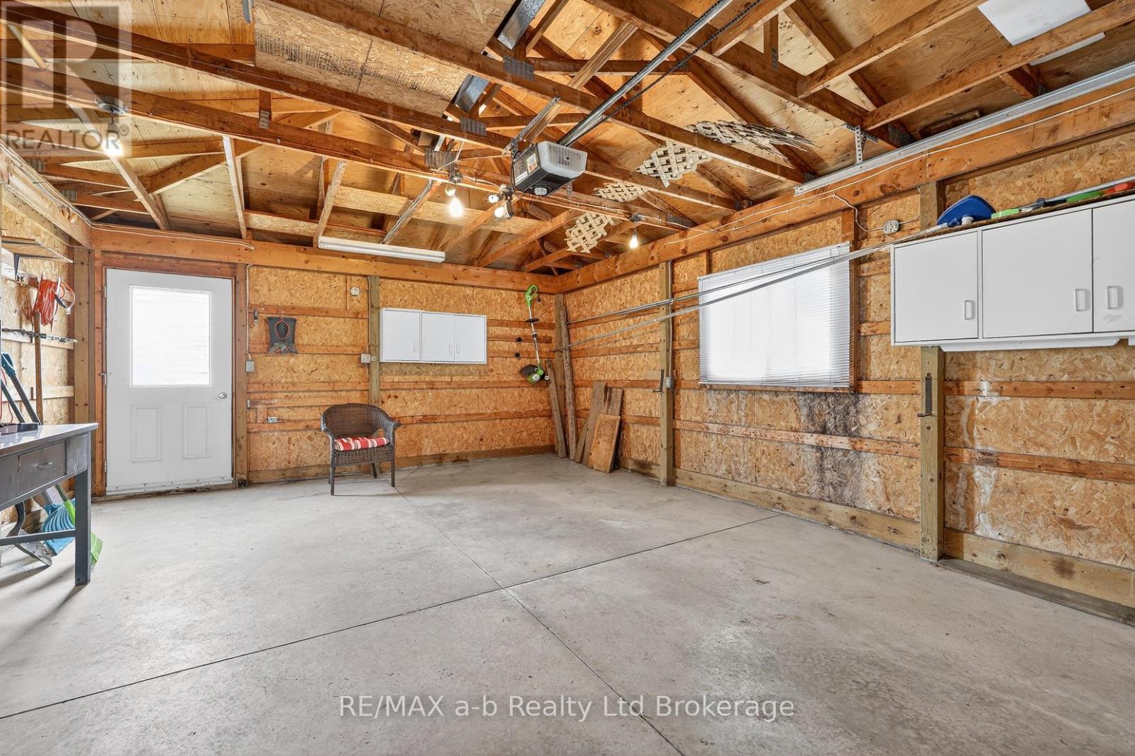 23 Glenn Avenue, Ingersoll, Ontario N5C 2C9 - Photo 34 - X12916032
