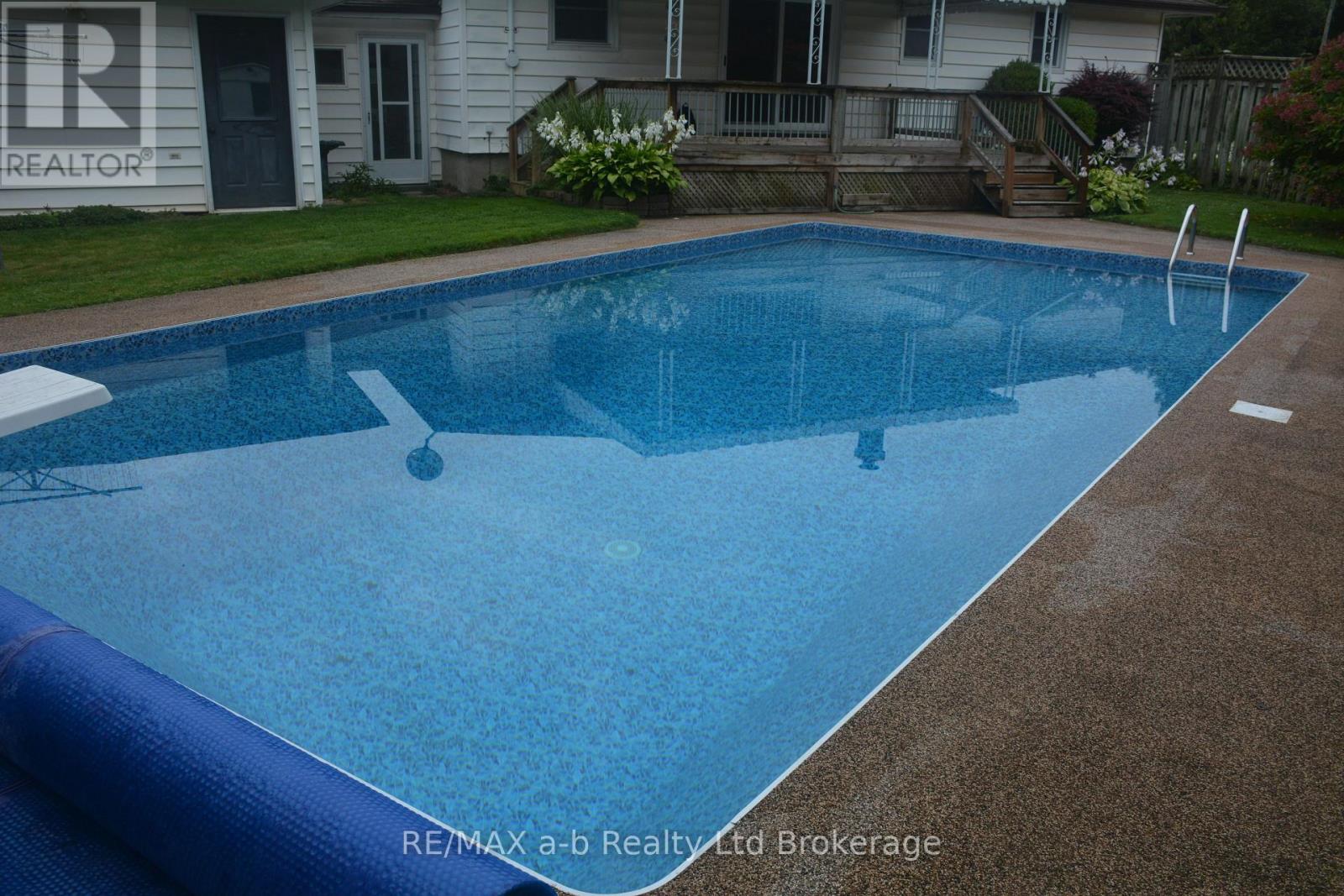 23 Glenn Avenue, Ingersoll, Ontario N5C 2C9 - Photo 5 - X12916032