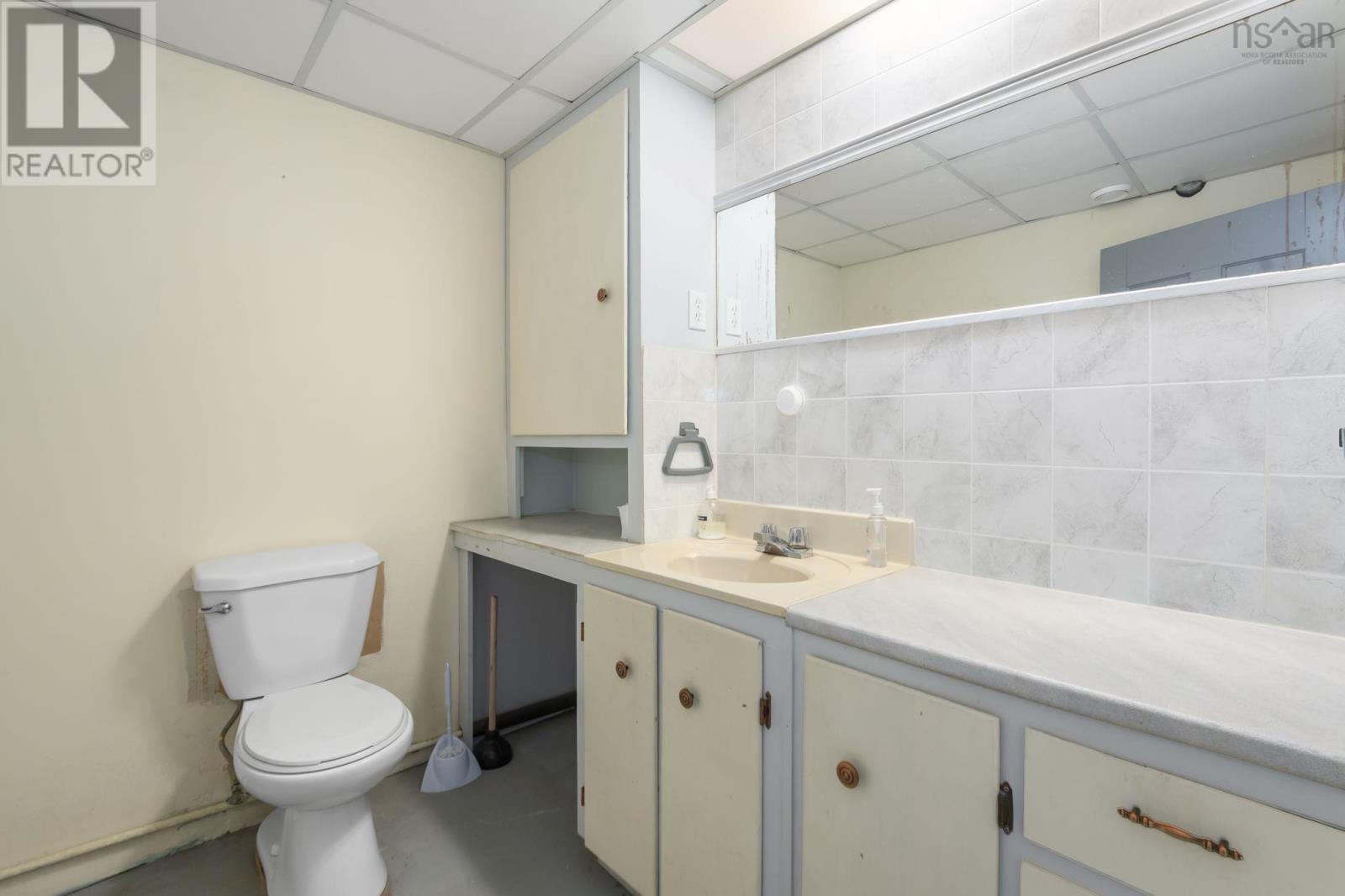 46 Himmelman Drive, Eastern Passage, Nova Scotia  B3G 1H8 - Photo 26 - 202622423