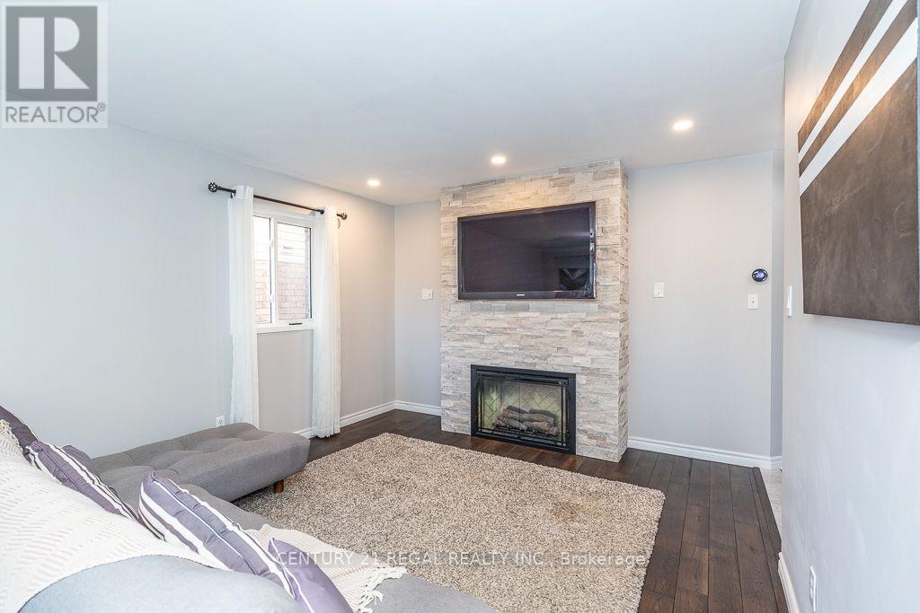 1218 Monica Cook Place, Pickering, Ontario  L1W 4A4 - Photo 12 - E13743982