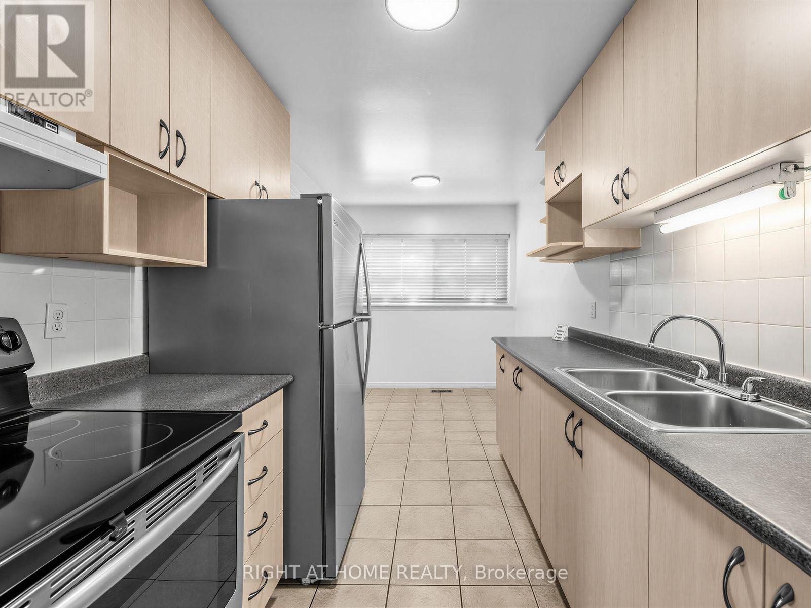10 - 10 Fleetwood Crescent, Brampton, Ontario  L6T 2E5 - Photo 13 - W13723108