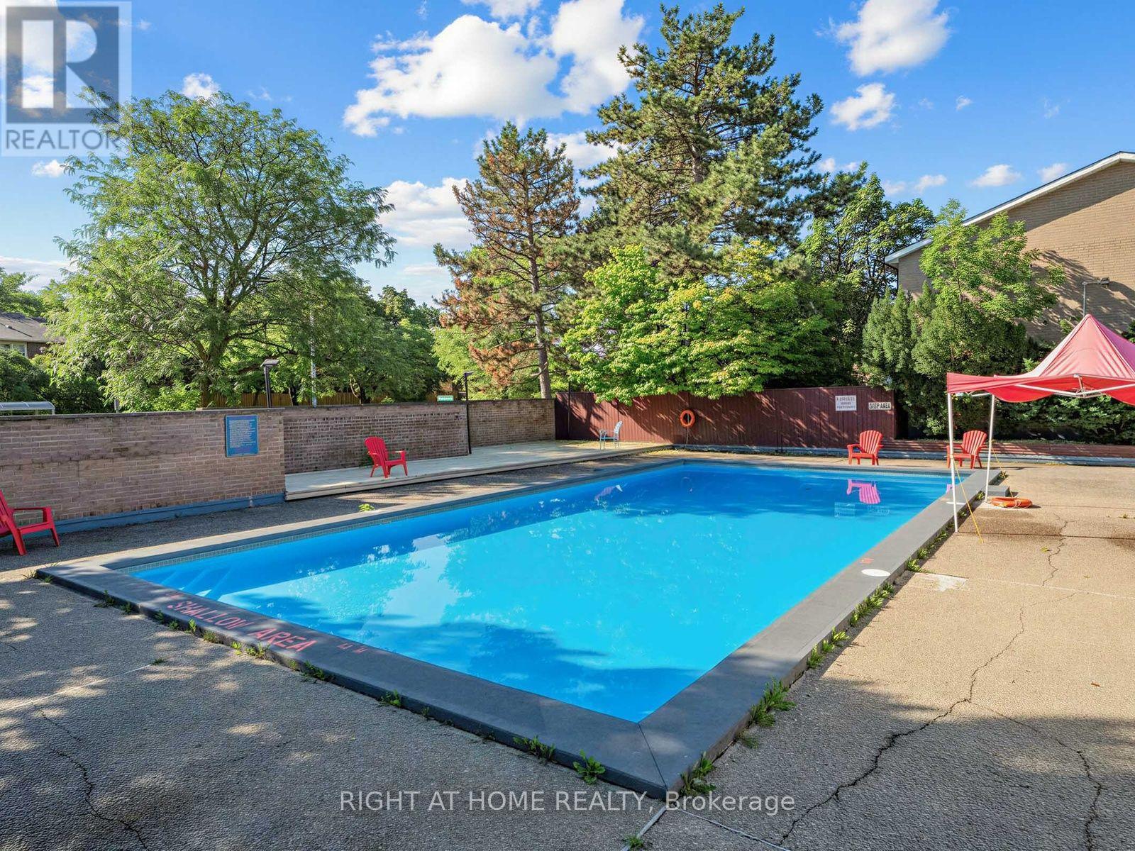 10 - 10 Fleetwood Crescent, Brampton, Ontario  L6T 2E5 - Photo 32 - W13723108