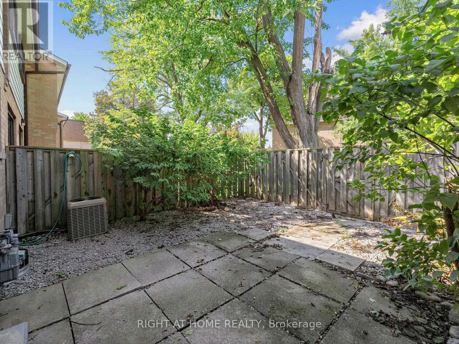 10 - 10 Fleetwood Crescent, Brampton, Ontario  L6T 2E5 - Photo 30 - W13723108
