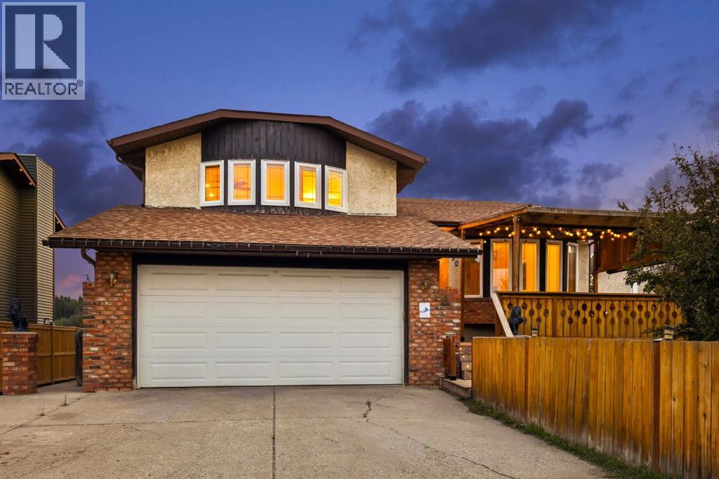 90 Glenhill Drive, Cochrane, Alberta  T4C 1H1 - Photo 2 - A2341736
