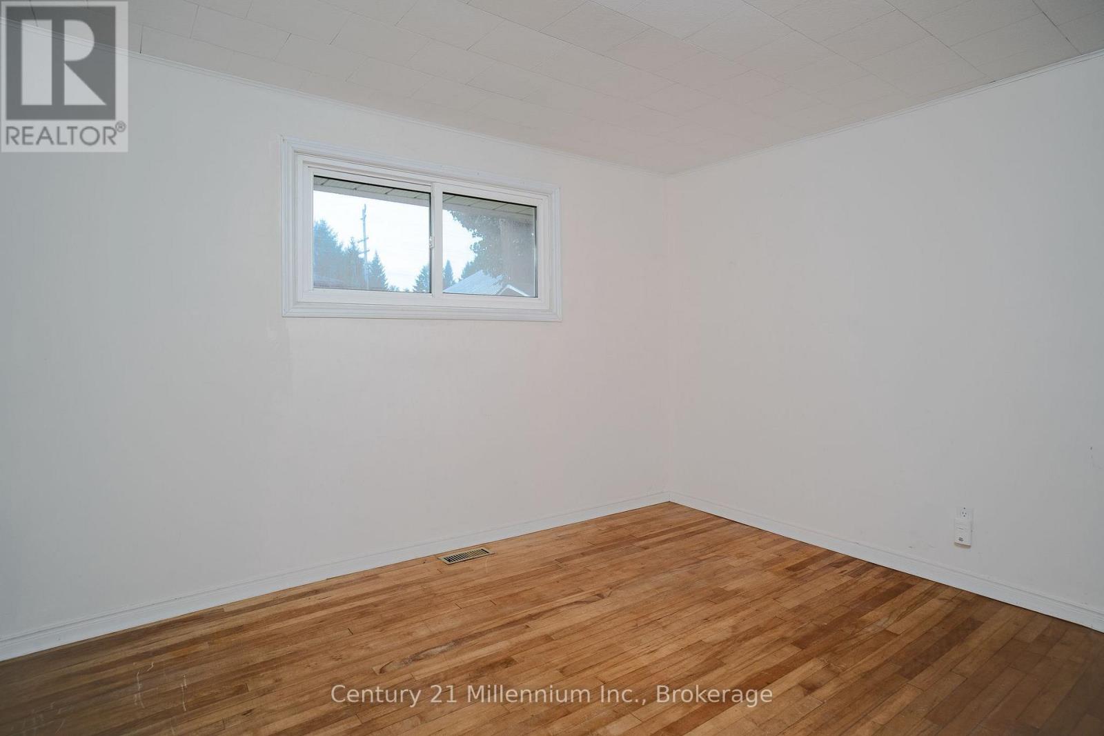 209 John Street, Clearview (Stayner), Ontario  L0M 1S0 - Photo 16 - S13745038