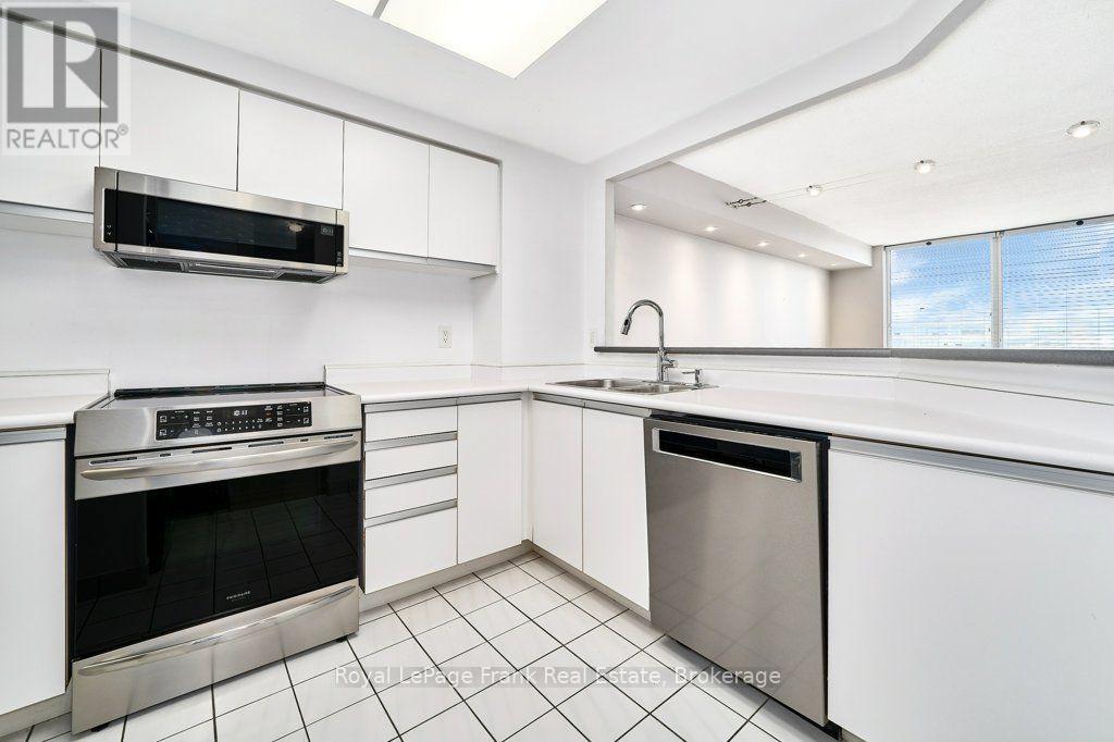806 - 711 Rossland Road E, Whitby, Ontario  L1N 8Z1 - Photo 9 - E13744860