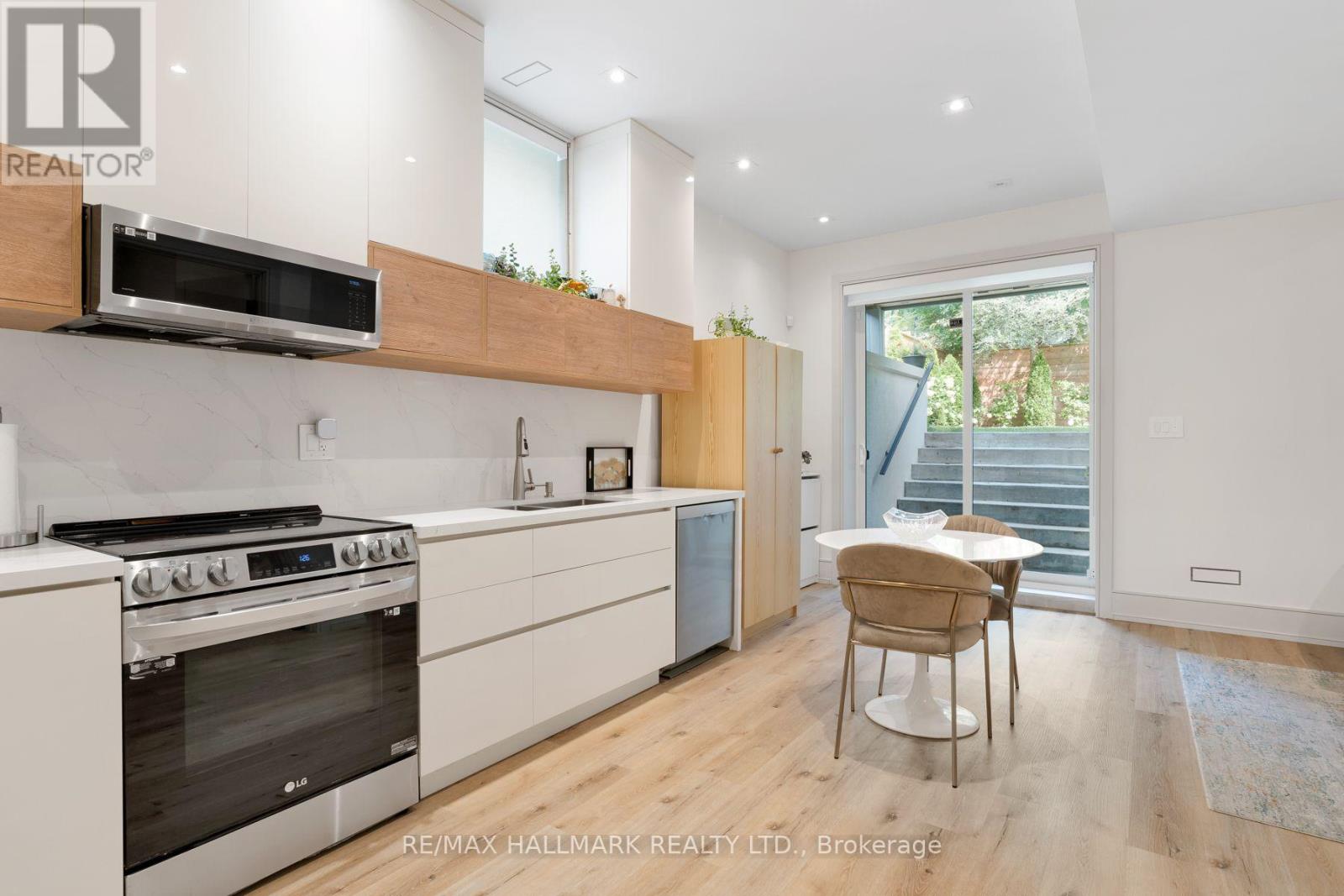 63 Northridge Avenue, Toronto, Ontario M4J 4P4 - Photo 40 - E13745034