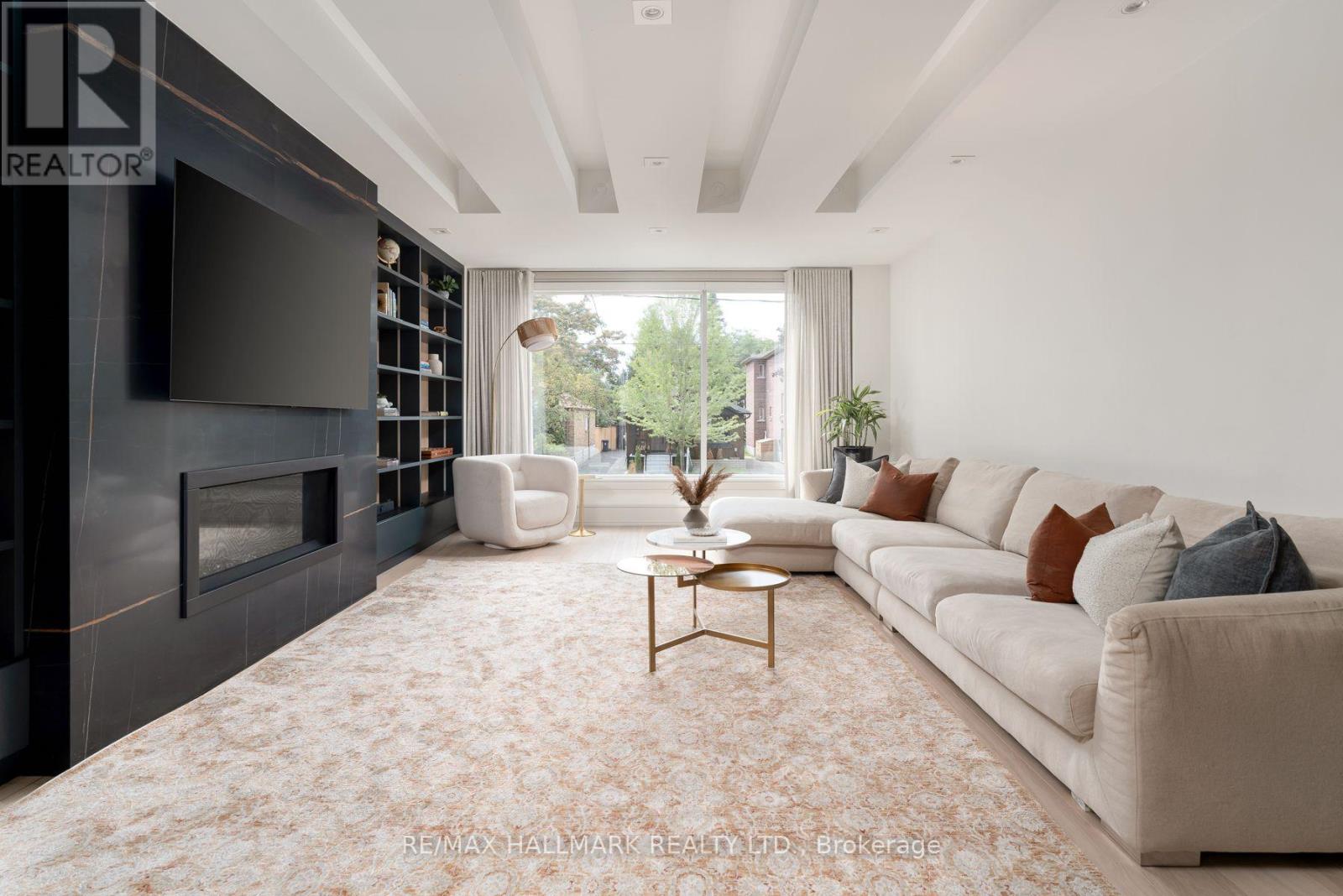 63 Northridge Avenue, Toronto, Ontario M4J 4P4 - Photo 8 - E13745034