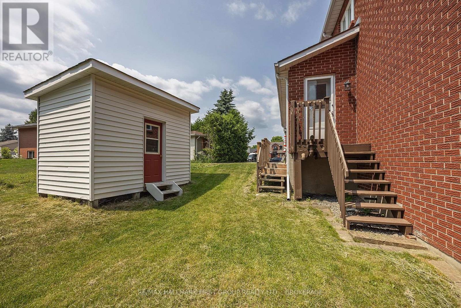 272 Friarhill Crescent, Kingston, Ontario  K7M 8P4 - Photo 8 - X13744838