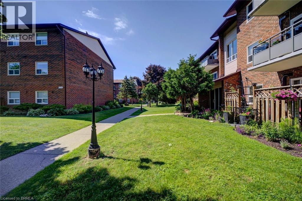 608 Grey Street Unit# 18, Brantford, Ontario N3S 4Y4 - Photo 32 - 40843465