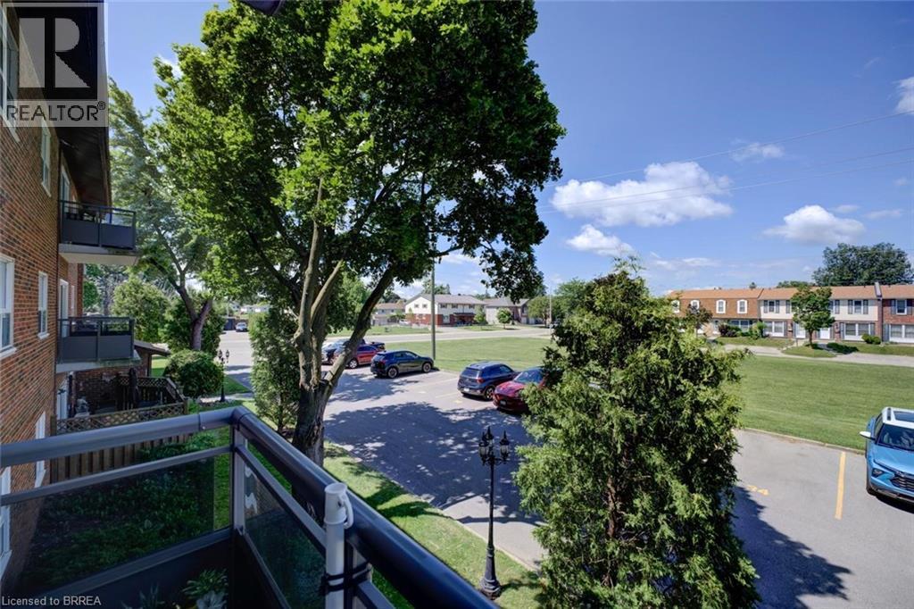 608 Grey Street Unit# 18, Brantford, Ontario N3S 4Y4 - Photo 5 - 40843465