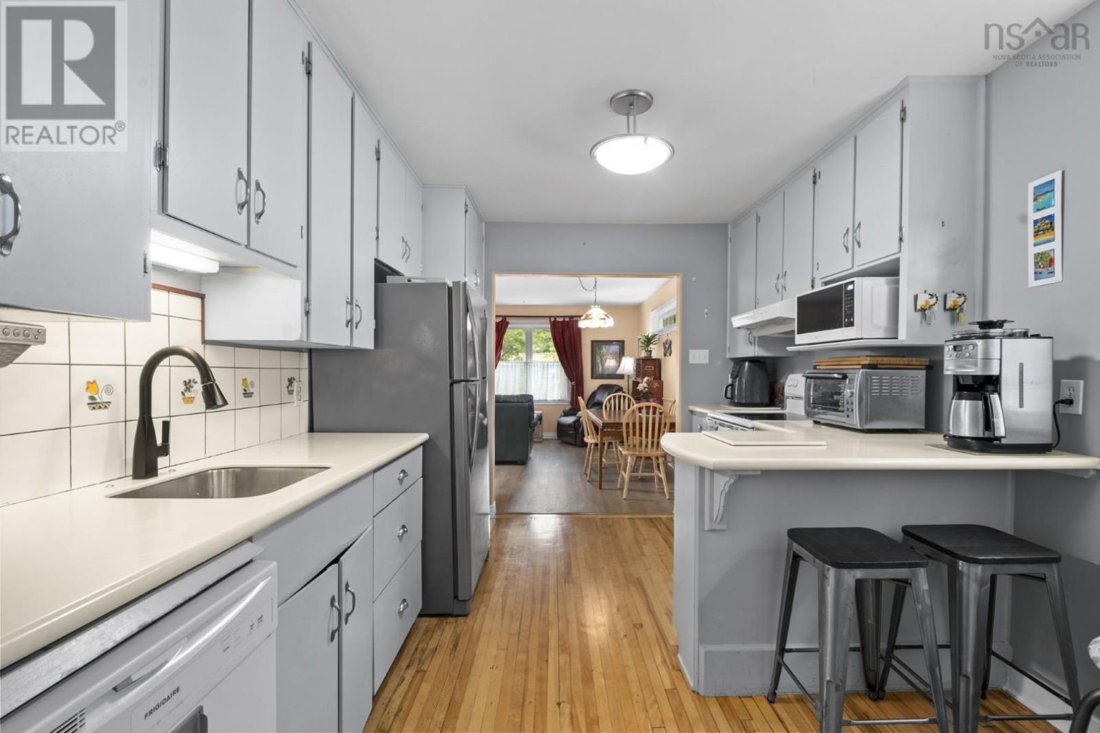 2709 Connolly Street, Halifax, Nova Scotia  B3L 3M7 - Photo 12 - 202622432