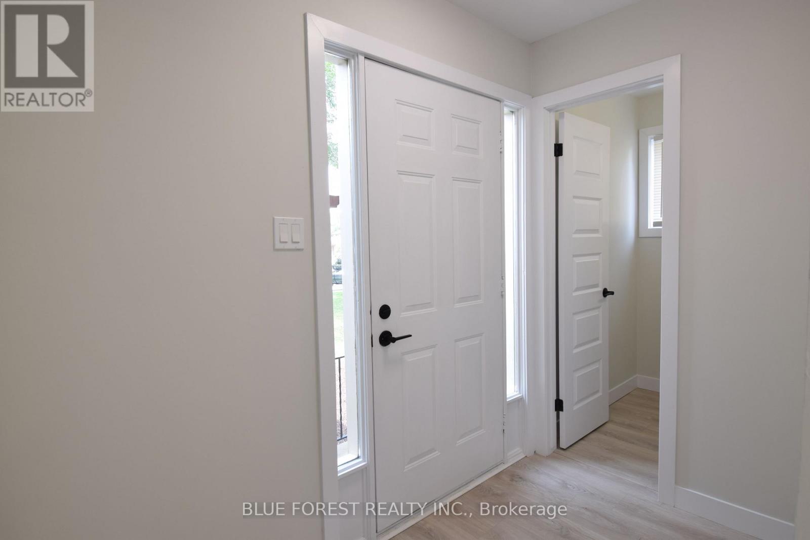 1048 Mahogany Road, London North, Ontario  N6H 2W5 - Photo 2 - X13744822