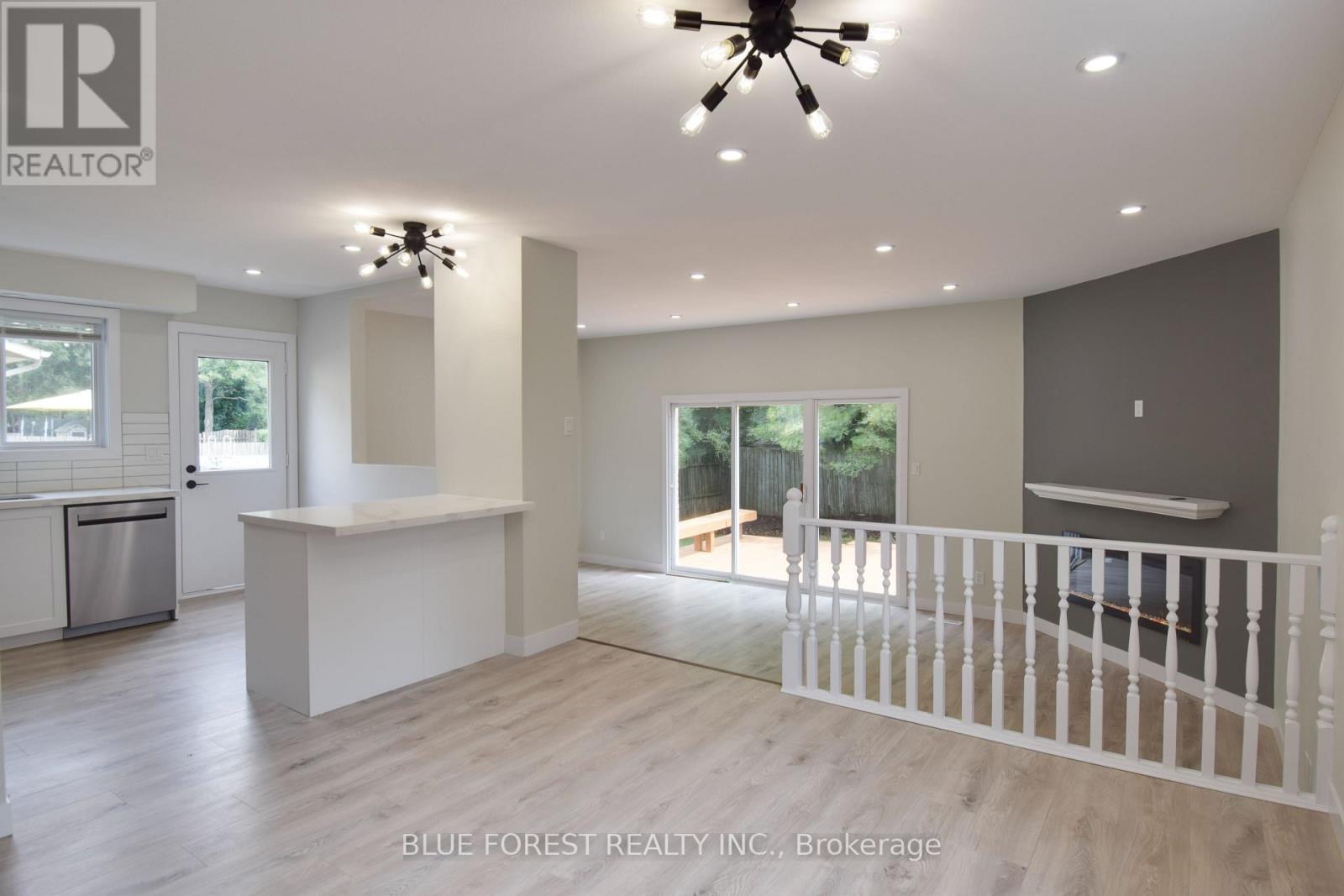 1048 Mahogany Road, London North, Ontario  N6H 2W5 - Photo 6 - X13744822