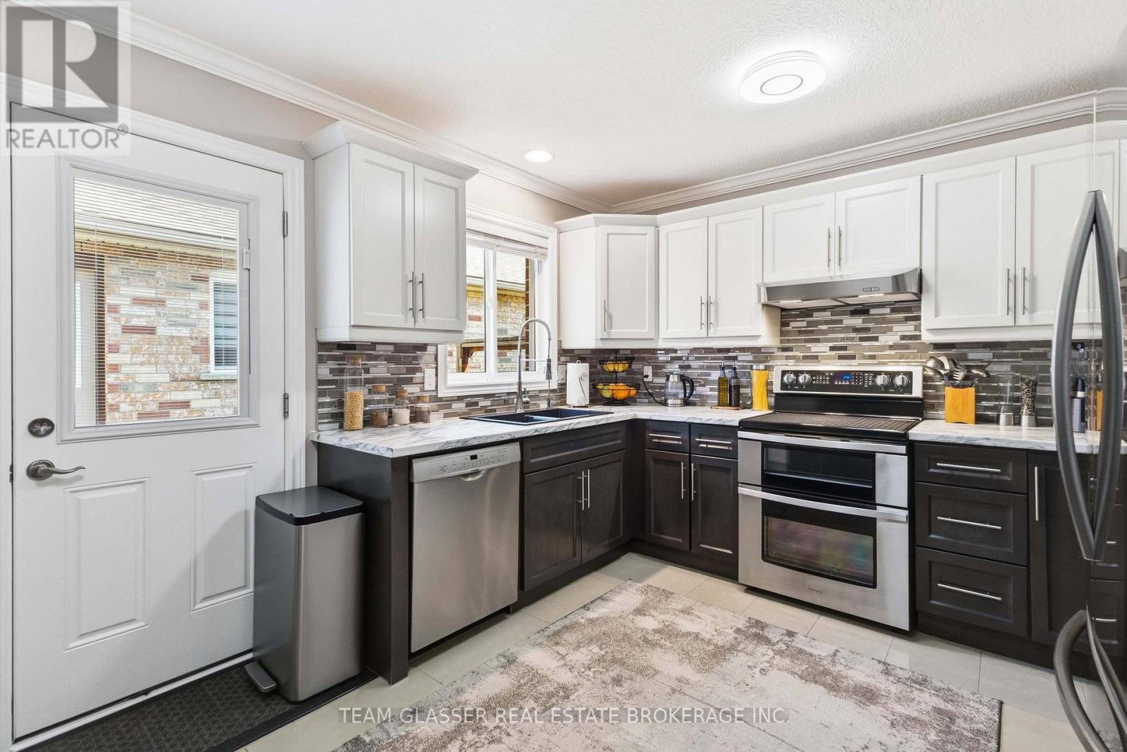 2334 Meadowgate Boulevard, London South, Ontario  N6M 1L6 - Photo 22 - X13744856