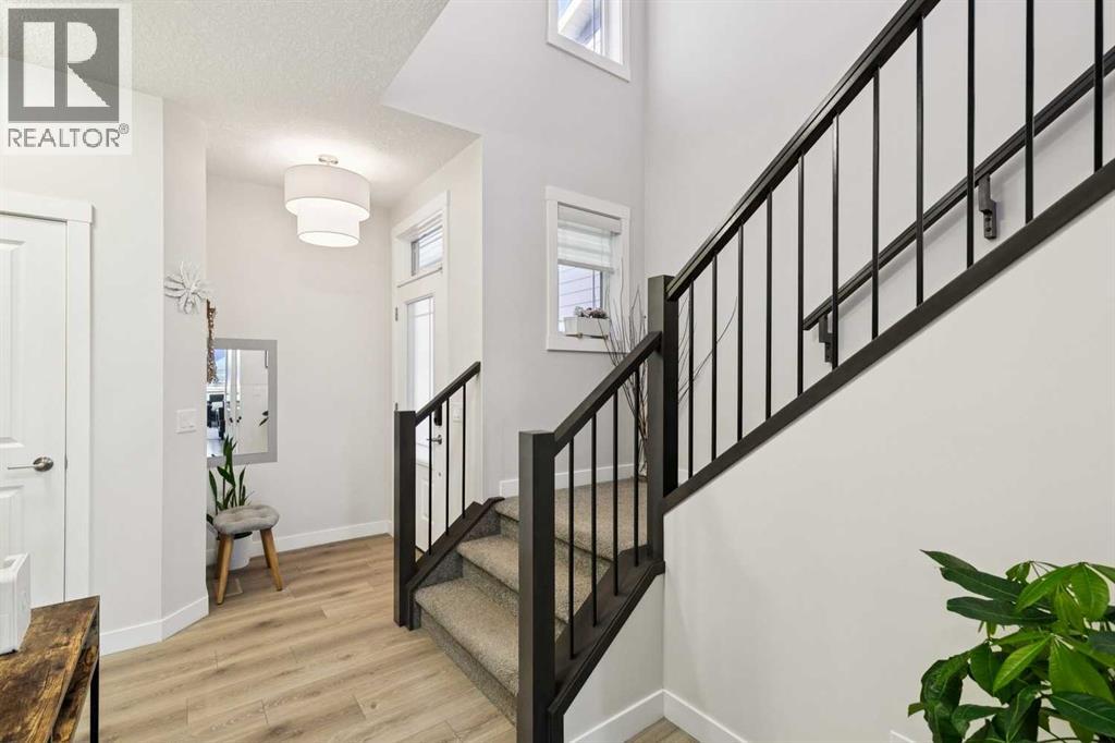 119 Cranbrook Green Se, Calgary, Alberta  T3M 2X2 - Photo 3 - A2341455