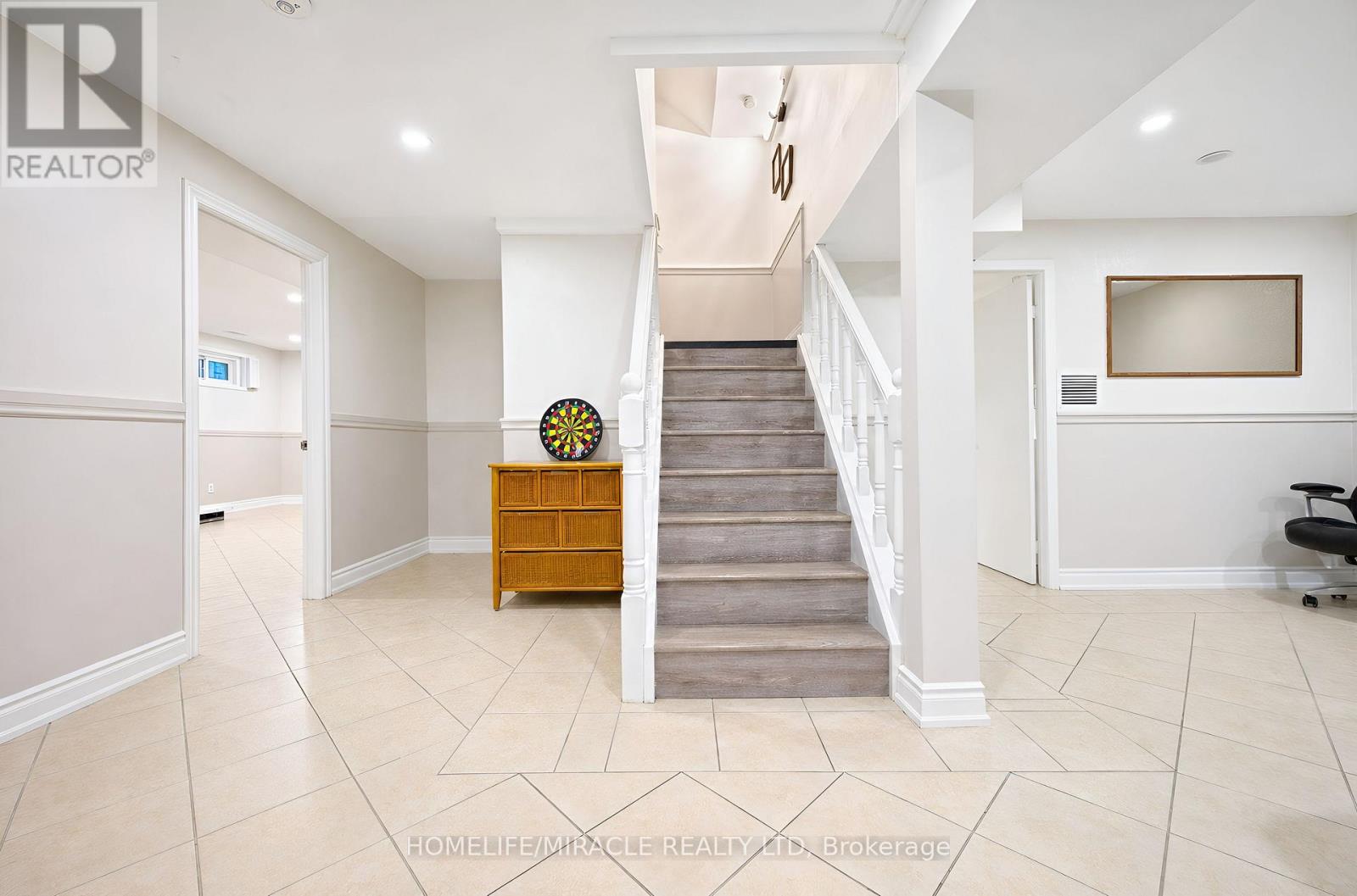 8173 Martin Grove Road, Vaughan, Ontario  L4L 3W9 - Photo 35 - N13744870