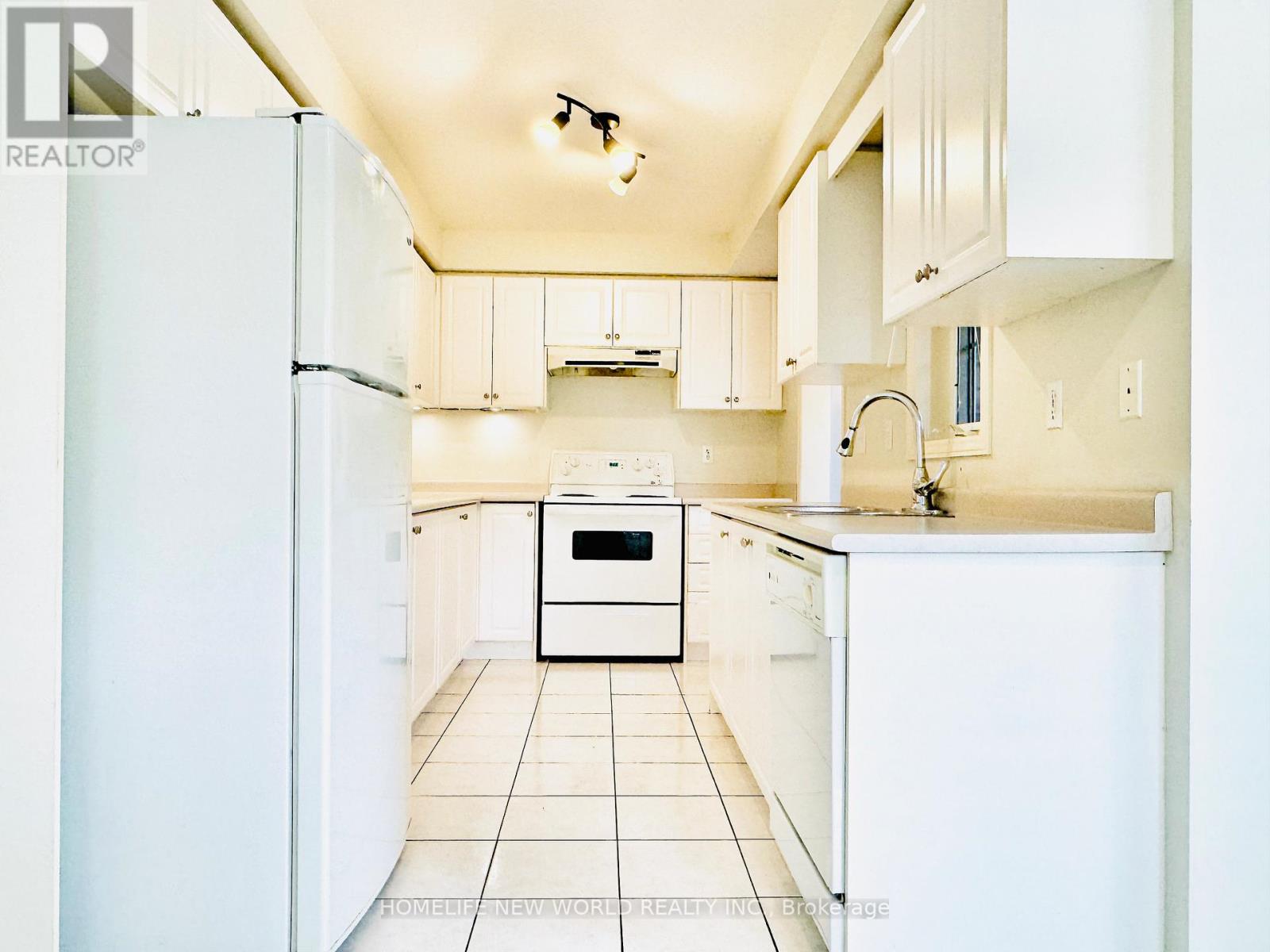 89 Warren Bradley Street, Markham, Ontario  L6C 2X4 - Photo 12 - N13744884