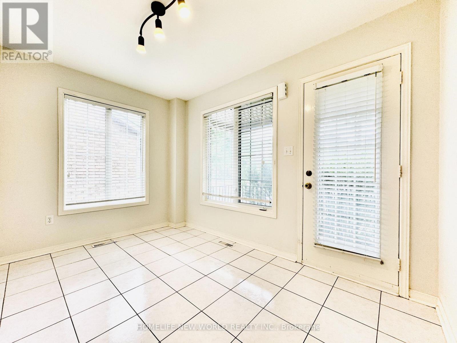 89 Warren Bradley Street, Markham, Ontario  L6C 2X4 - Photo 15 - N13744884
