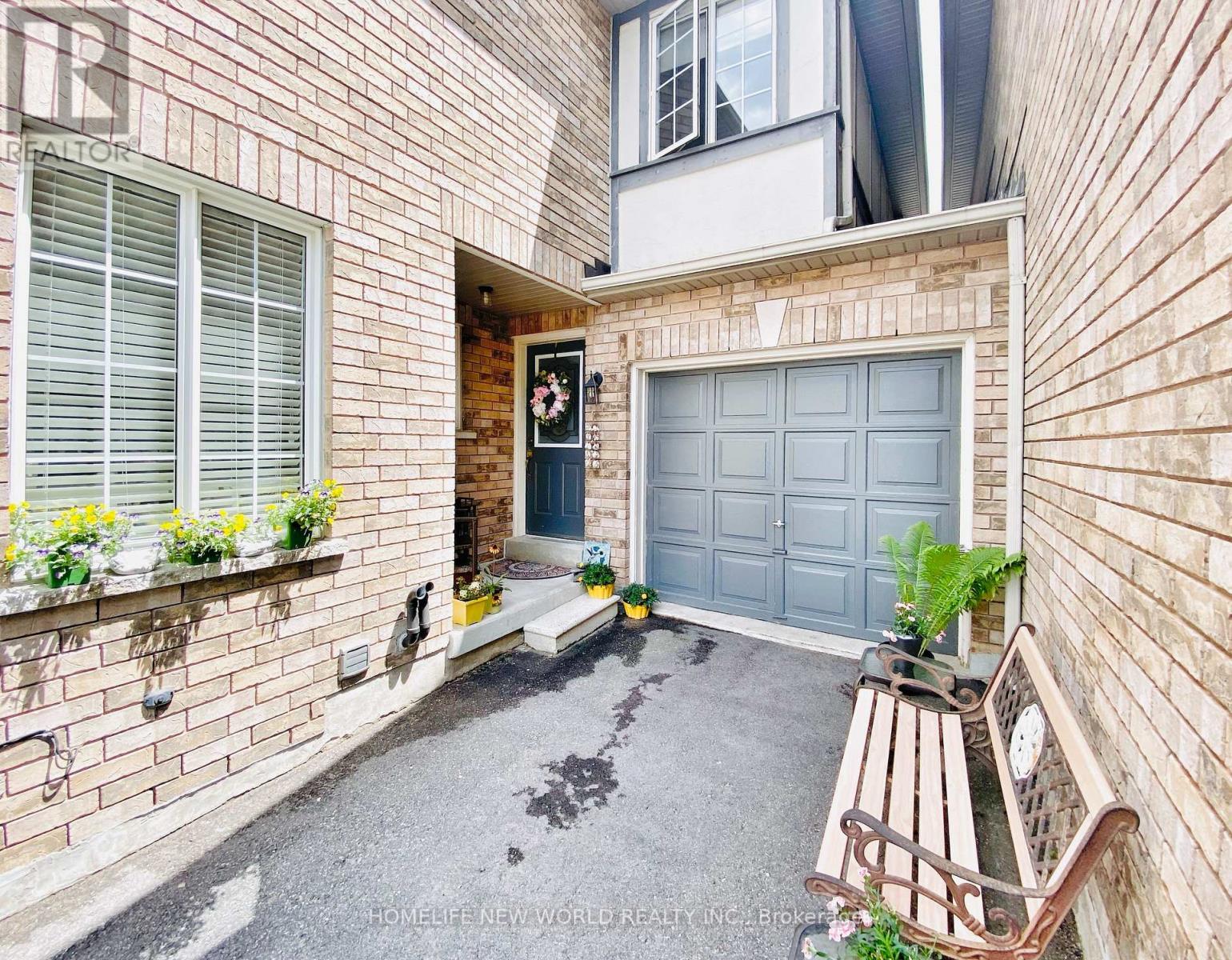 89 Warren Bradley Street, Markham, Ontario  L6C 2X4 - Photo 5 - N13744884