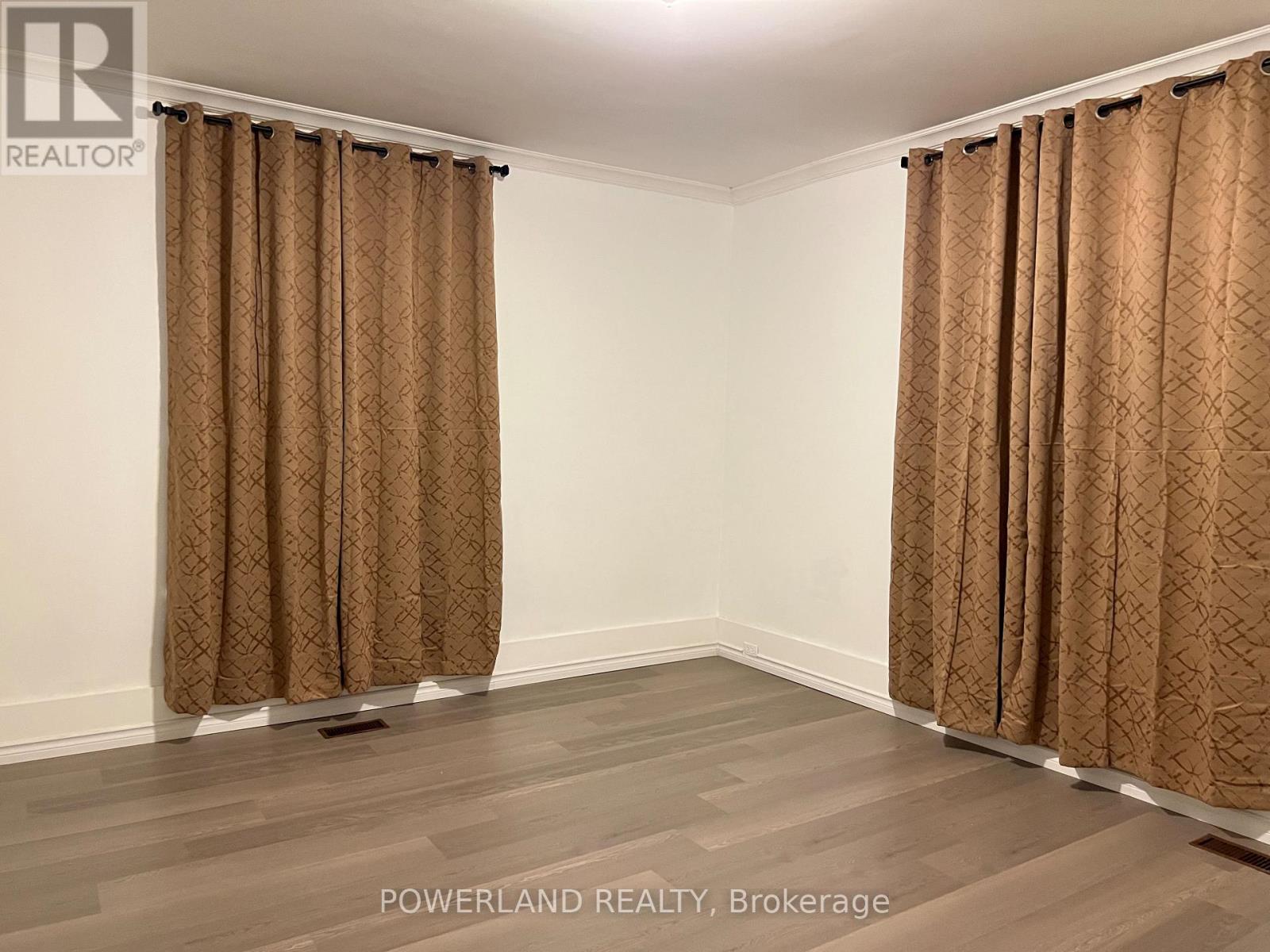 Apt #1 - 202 Prospect Street, Newmarket, Ontario  L3Y 3T6 - Photo 2 - N13744892