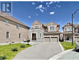 31 BOLSBY COURT, Aurora, Ontario