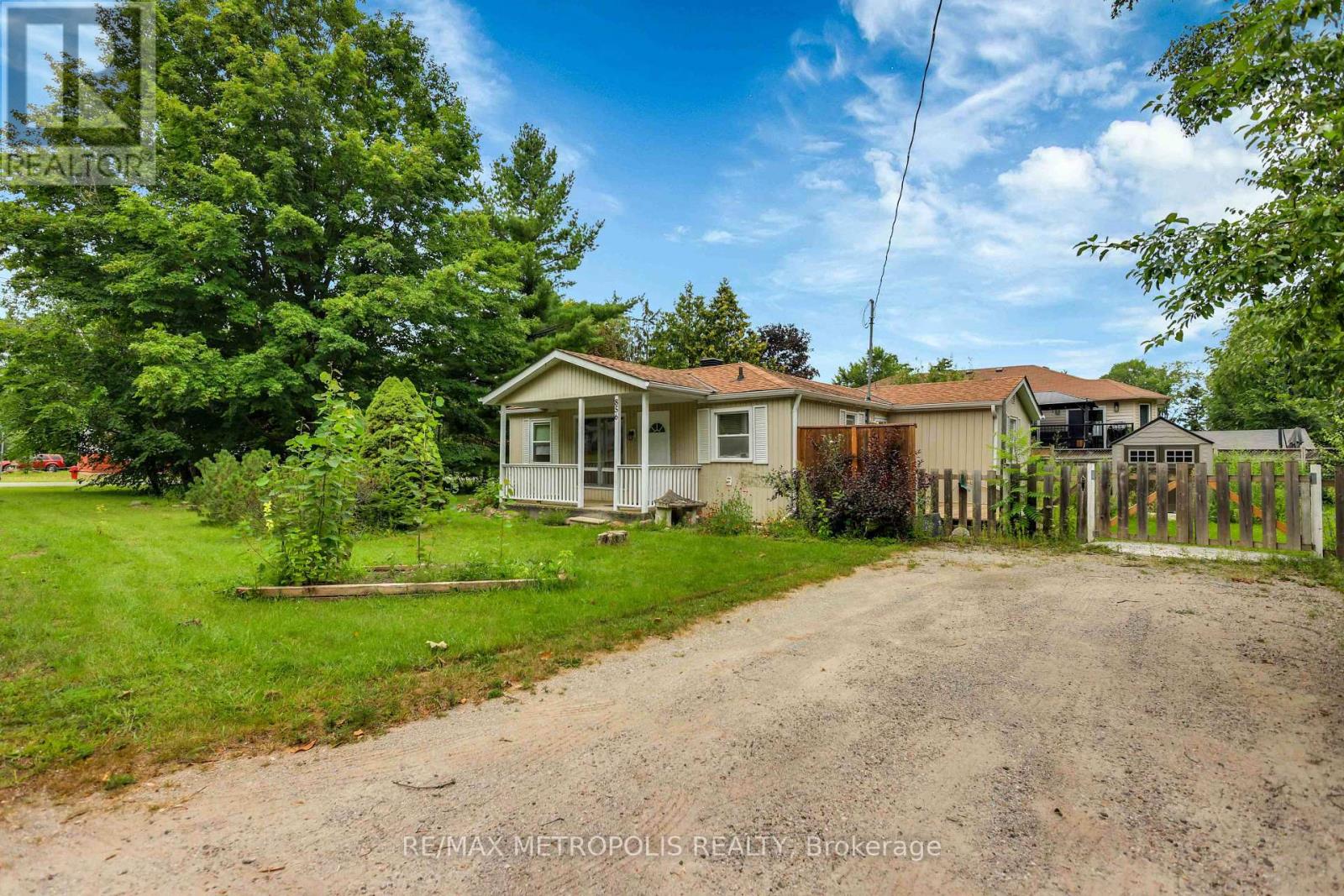 856 Central Avenue, Innisfil, Ontario  L9S 1Y8 - Photo 2 - N13745020