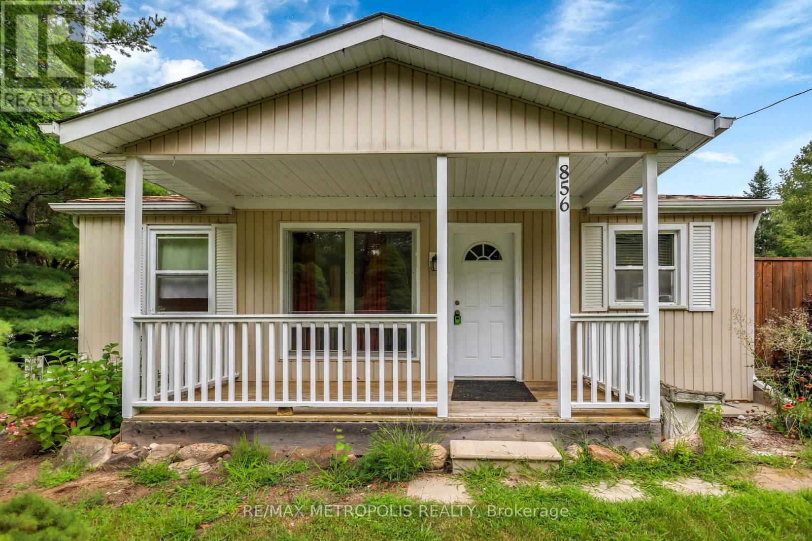 856 Central Avenue, Innisfil, Ontario  L9S 1Y8 - Photo 3 - N13745020