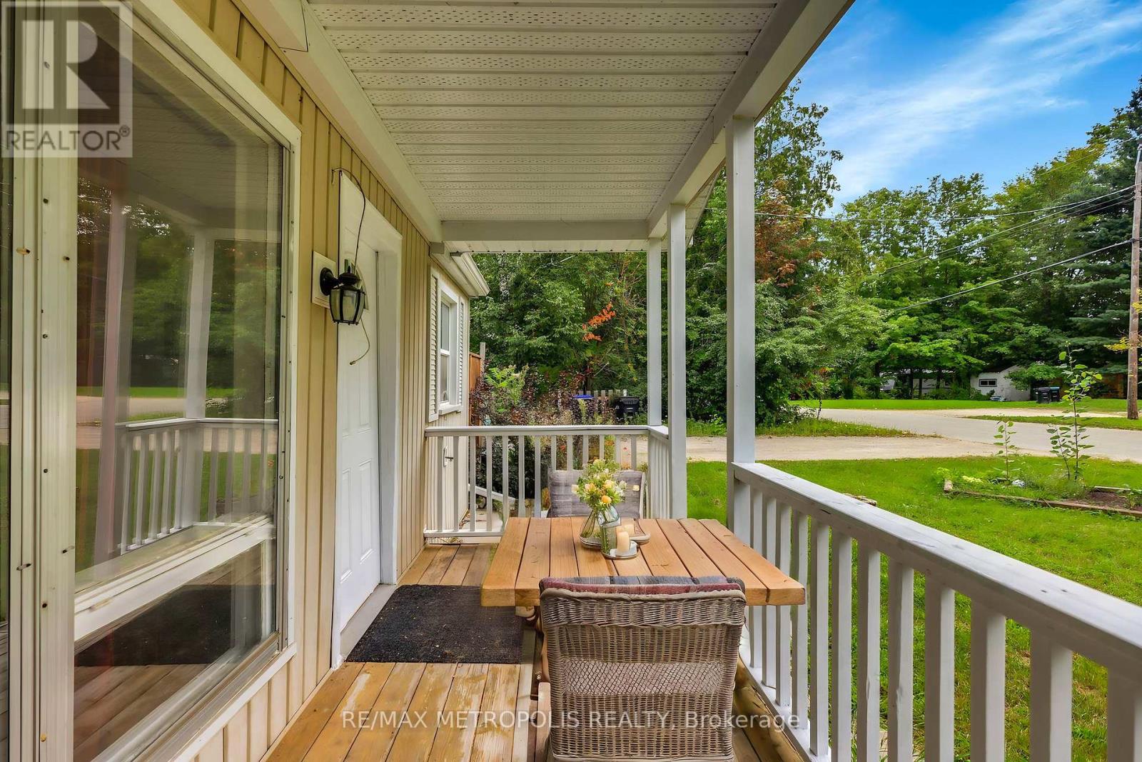 856 Central Avenue, Innisfil, Ontario  L9S 1Y8 - Photo 4 - N13745020