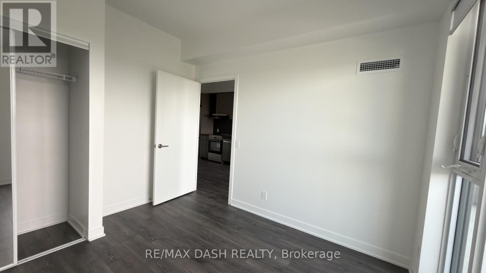 2015 - 6 Flavelle Trail, Vaughan, Ontario  L4L 0M8 - Photo 9 - N13745082