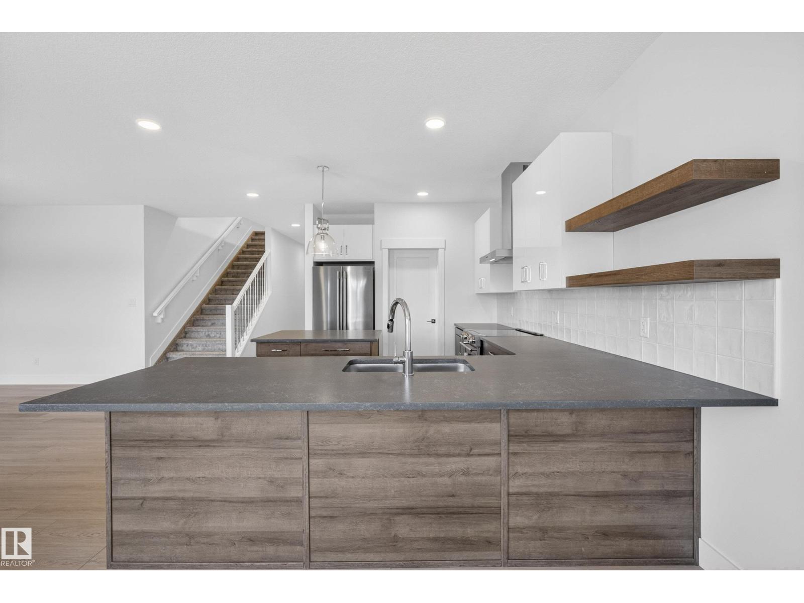 7089 Kiviaq Cr SW, Edmonton, Alberta  T6W 5N7 - Photo 15 - E4507063