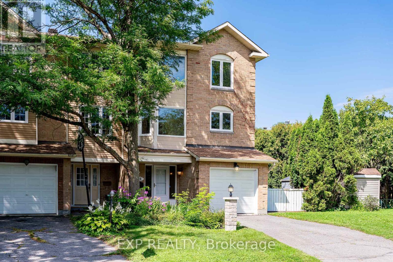 18 ARBORDALE CRESCENT, Ottawa, Ontario