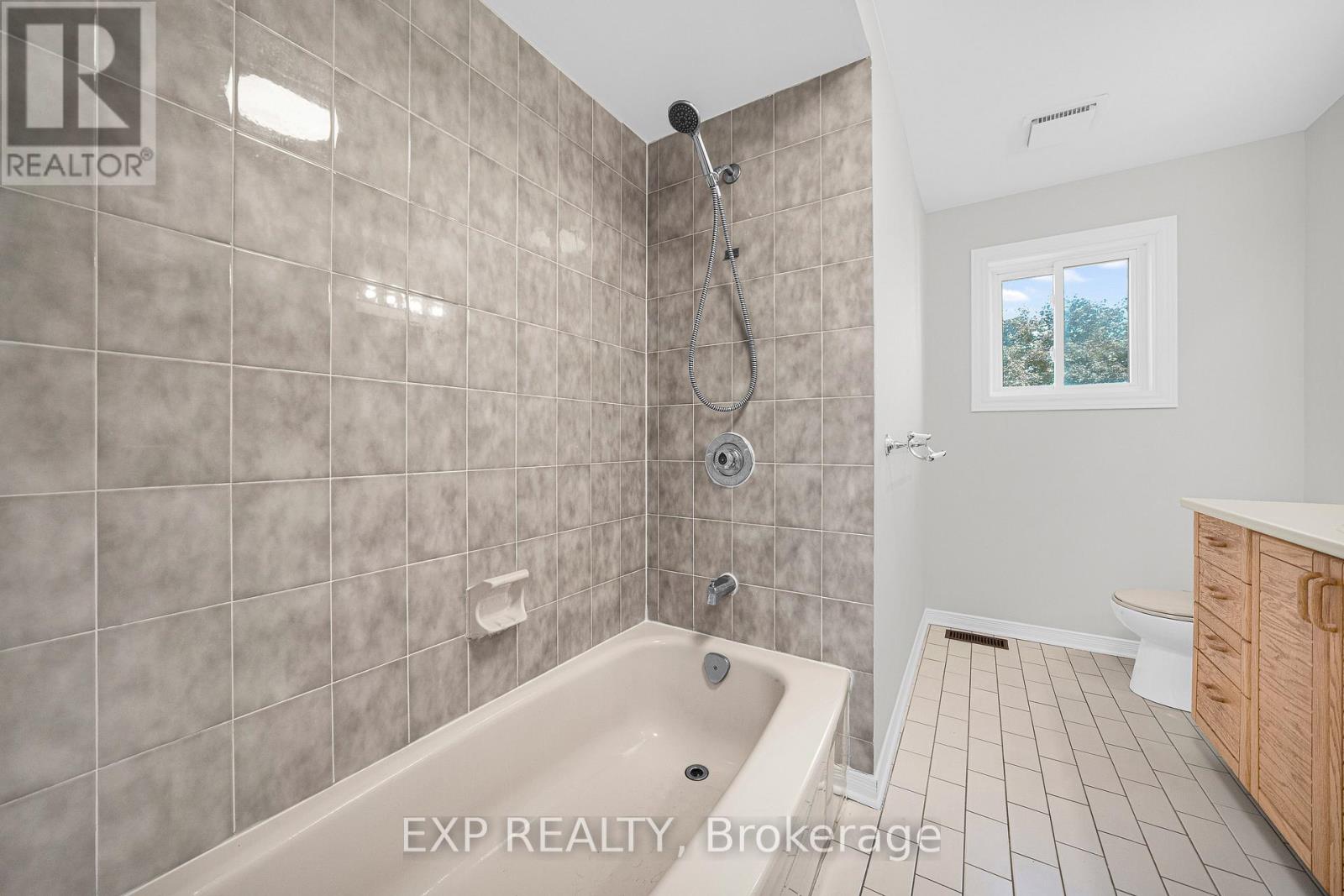 18 Arbordale Crescent, Ottawa, Ontario  K2G 5C6 - Photo 36 - X13745022