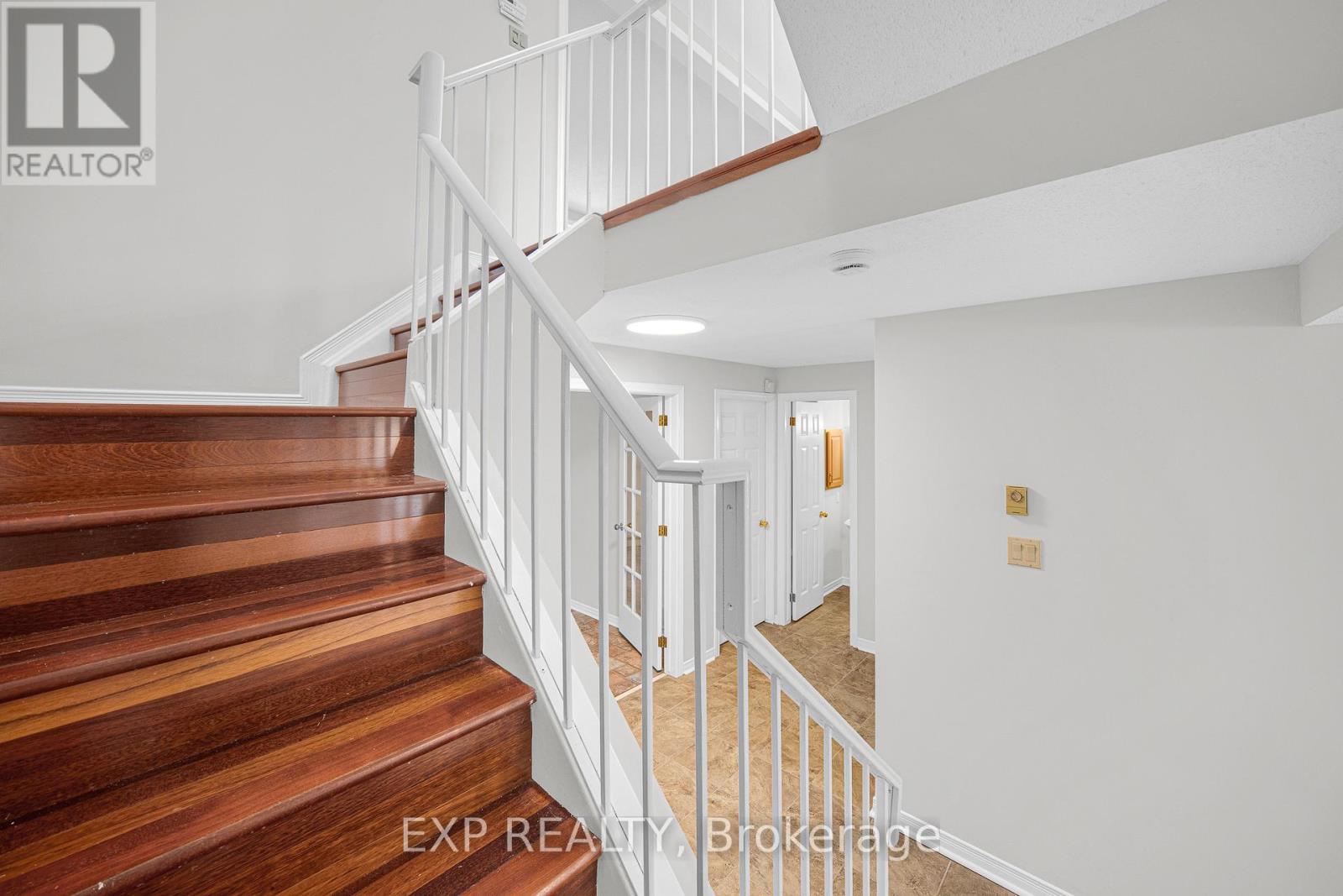 18 Arbordale Crescent, Ottawa, Ontario  K2G 5C6 - Photo 7 - X13745022