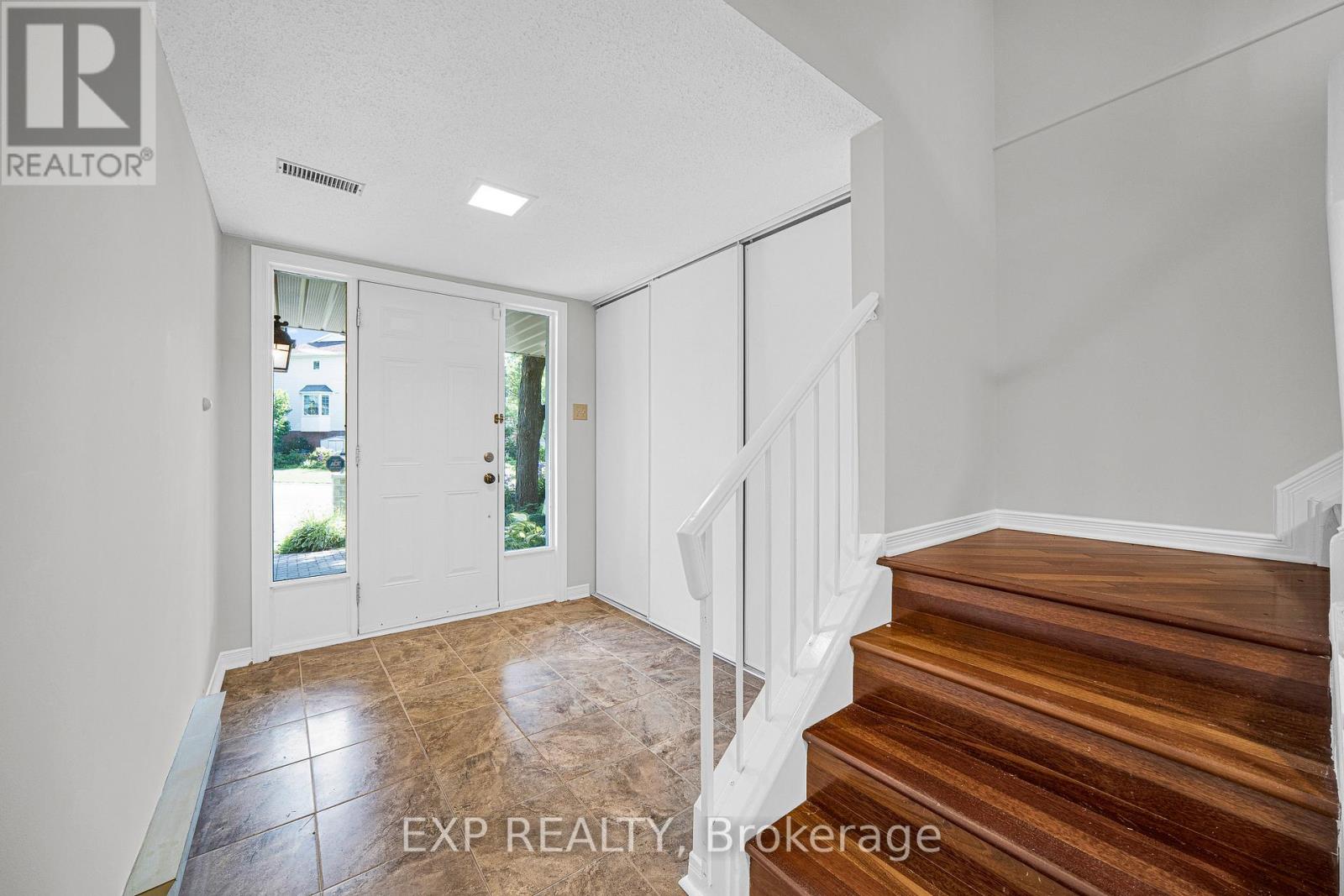 18 Arbordale Crescent, Ottawa, Ontario  K2G 5C6 - Photo 8 - X13745022