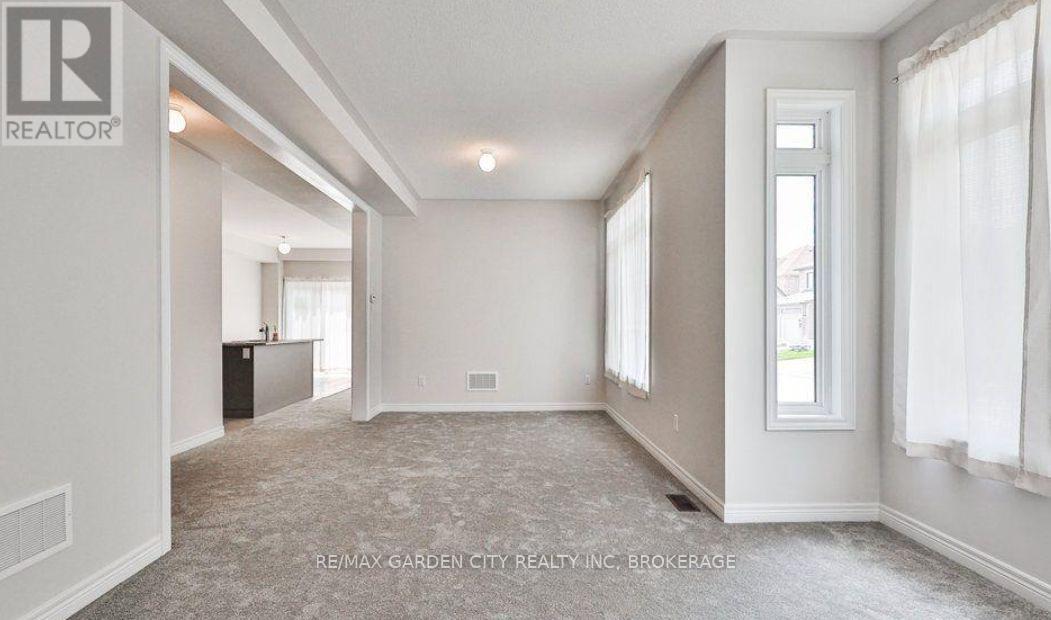 41 Bentgrass Drive, Welland, Ontario  L3B 0H4 - Photo 4 - X13744864