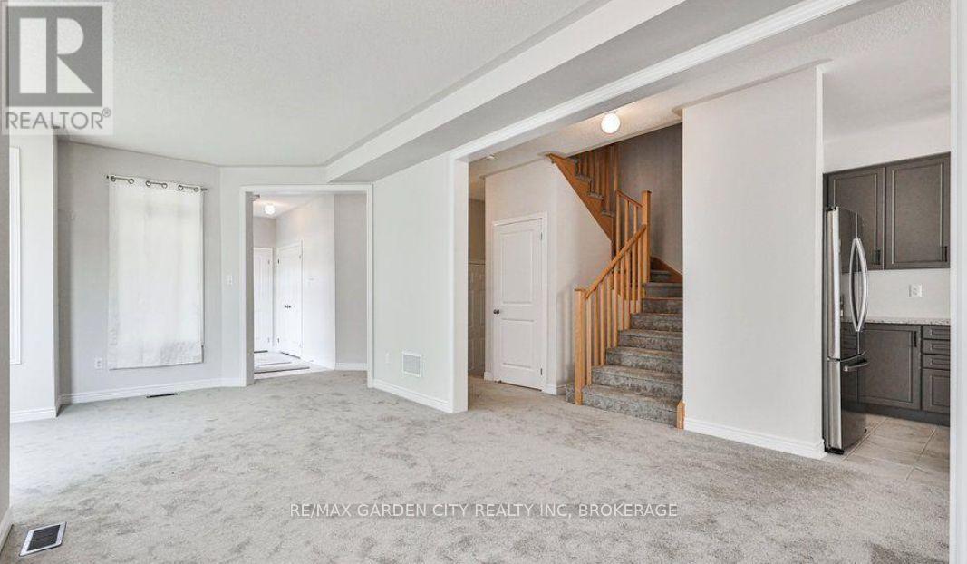 41 Bentgrass Drive, Welland, Ontario  L3B 0H4 - Photo 7 - X13744864