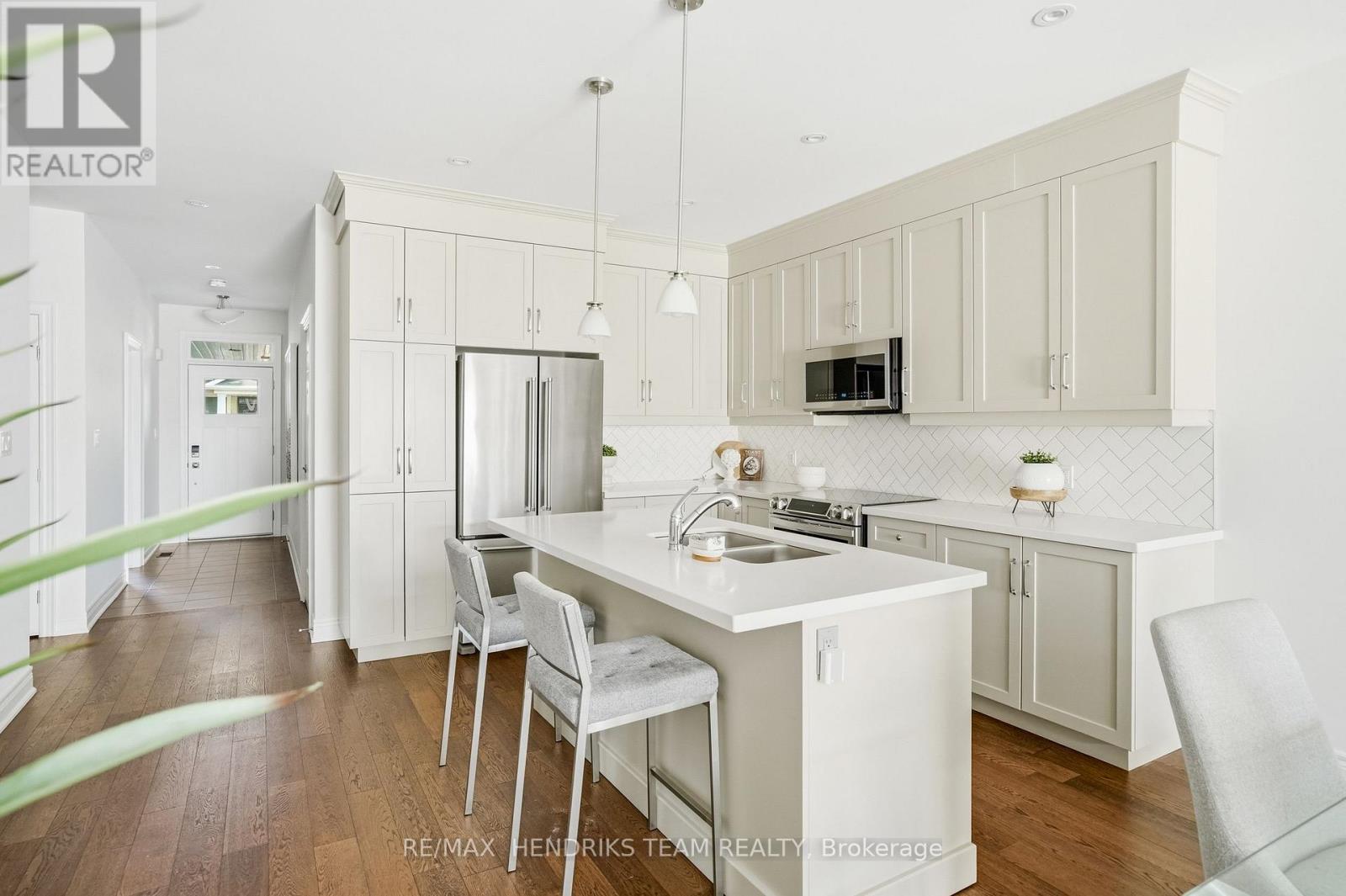 13 Turbinia Court, Grimsby, Ontario L3M 0H8 - Photo 12 - X13744896