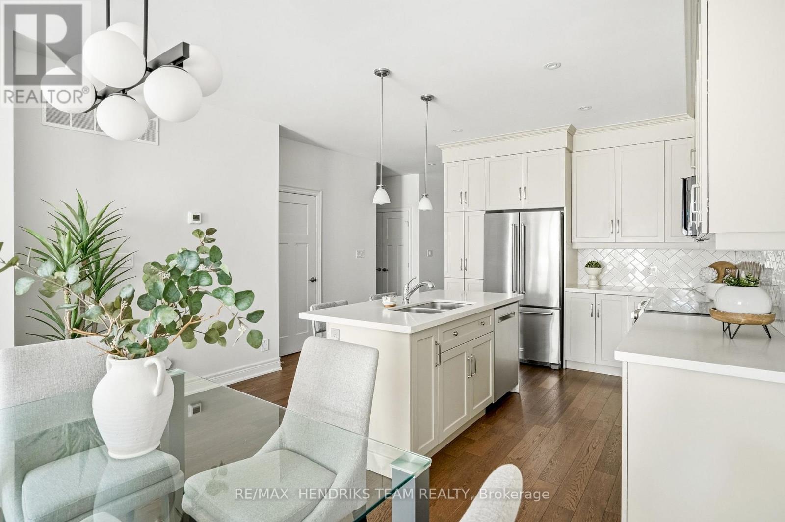 13 Turbinia Court, Grimsby, Ontario L3M 0H8 - Photo 15 - X13744896