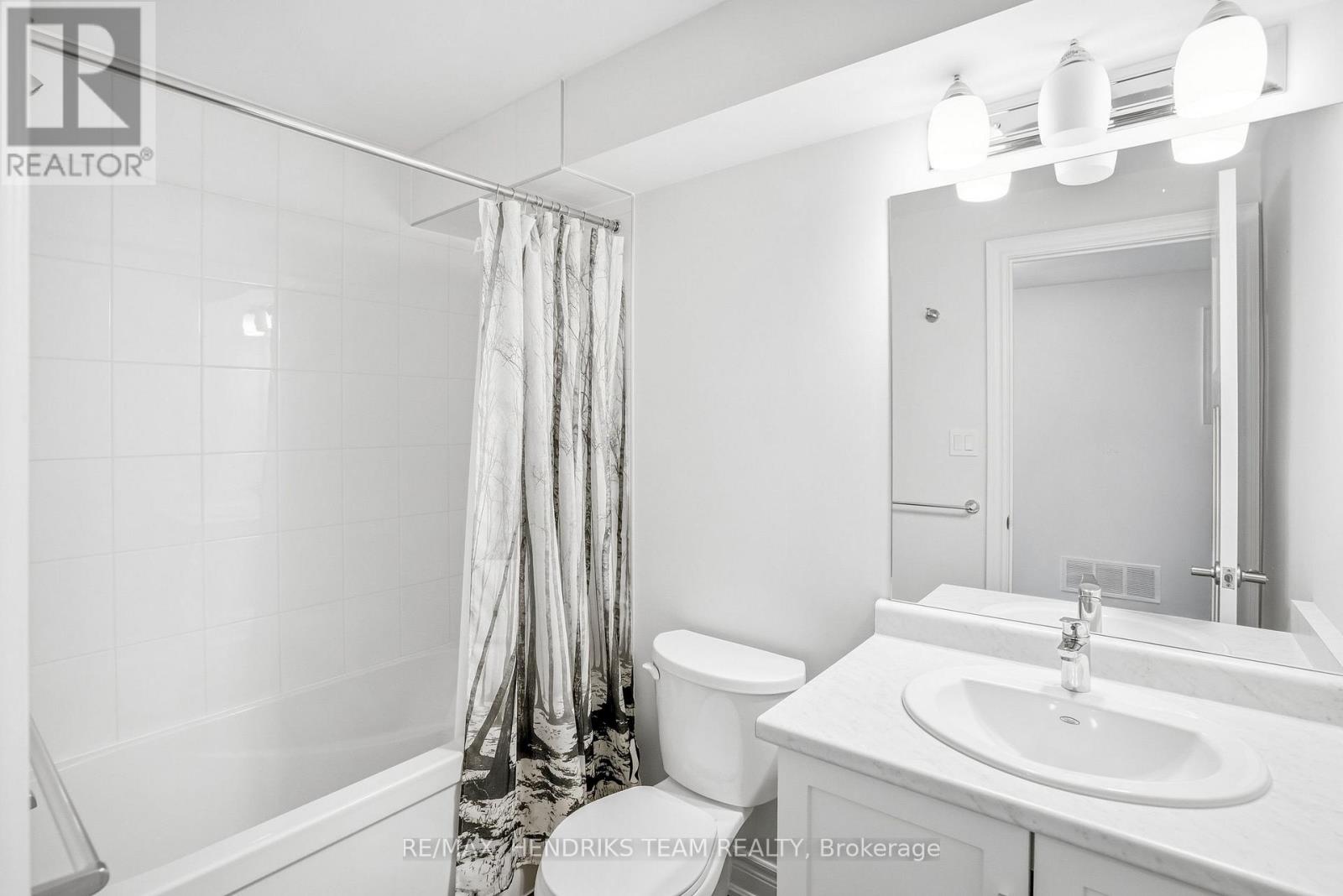 13 Turbinia Court, Grimsby, Ontario L3M 0H8 - Photo 29 - X13744896