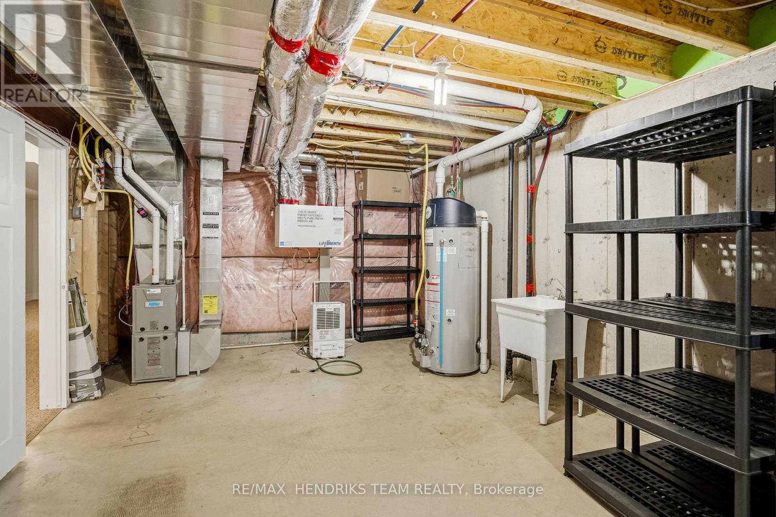 13 Turbinia Court, Grimsby, Ontario L3M 0H8 - Photo 31 - X13744896