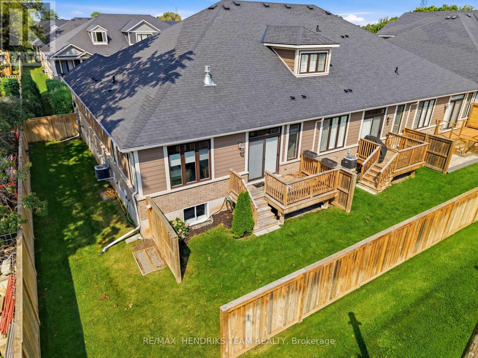 13 Turbinia Court, Grimsby, Ontario L3M 0H8 - Photo 36 - X13744896